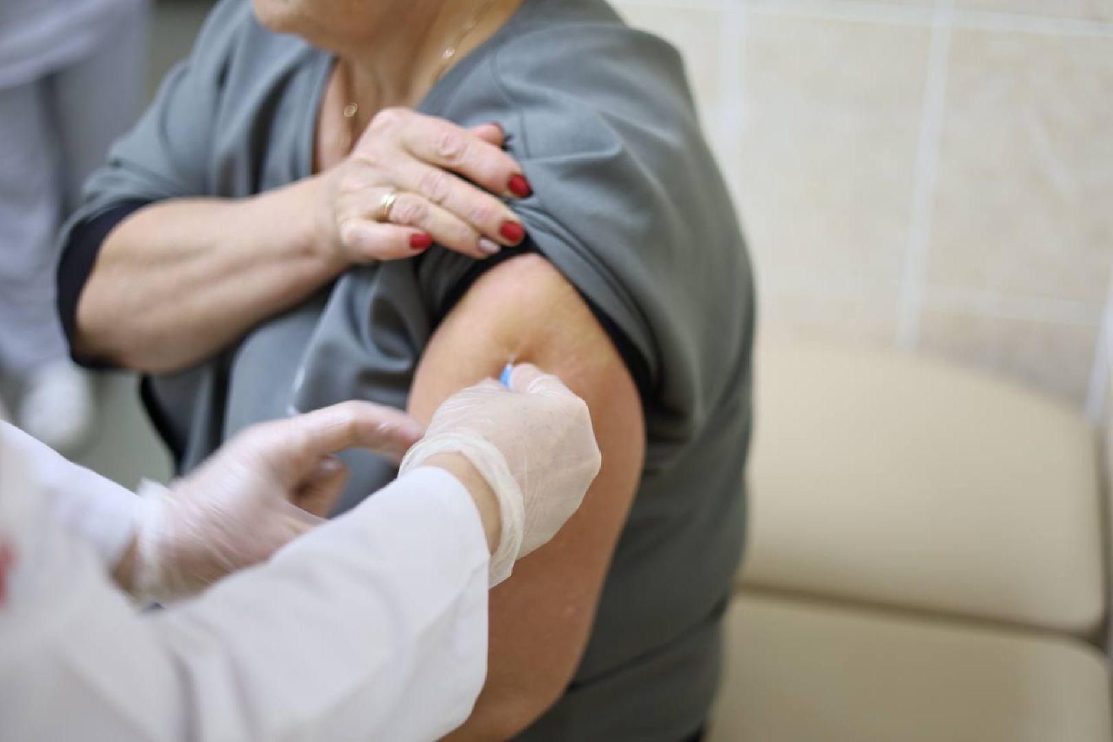 электротсаль, вакцинация, грипп, прививка, медицина, больница, врач,