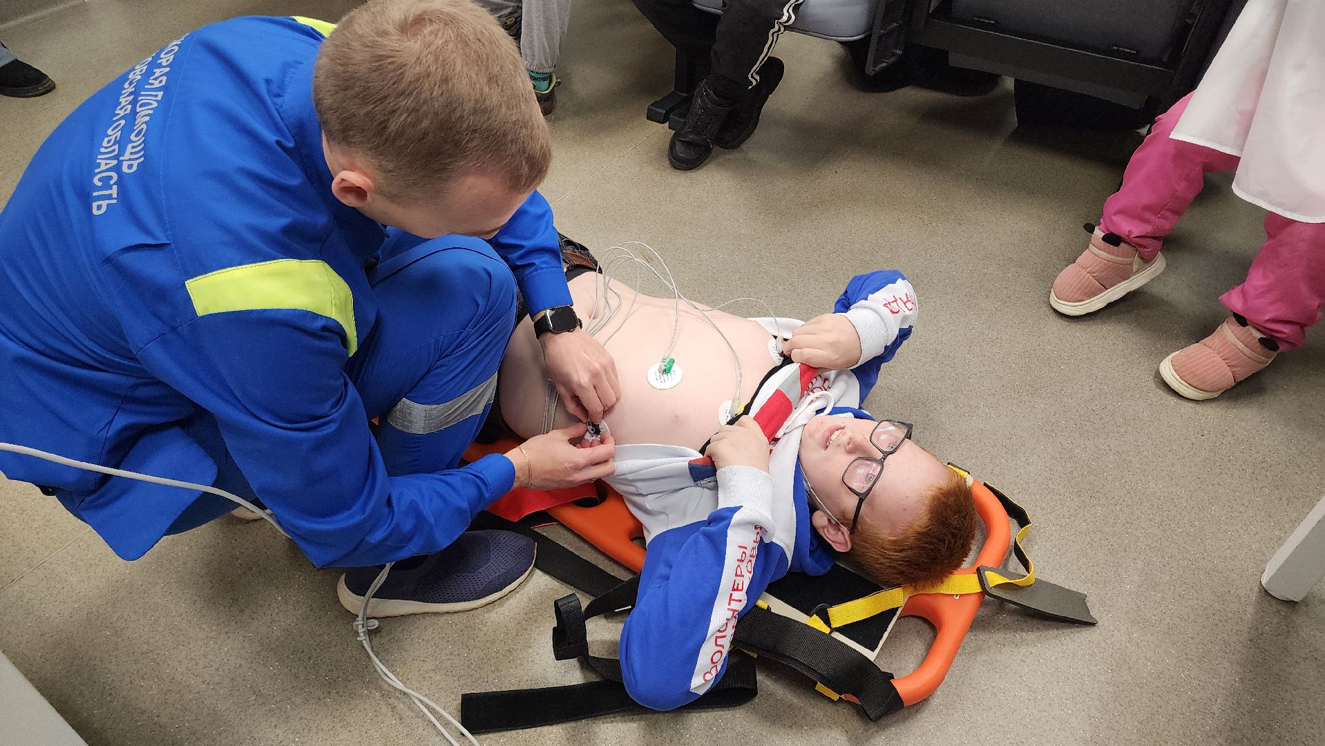 кашира, скорая помощь, волонтеры подмосковья, экскурсия, школьники,