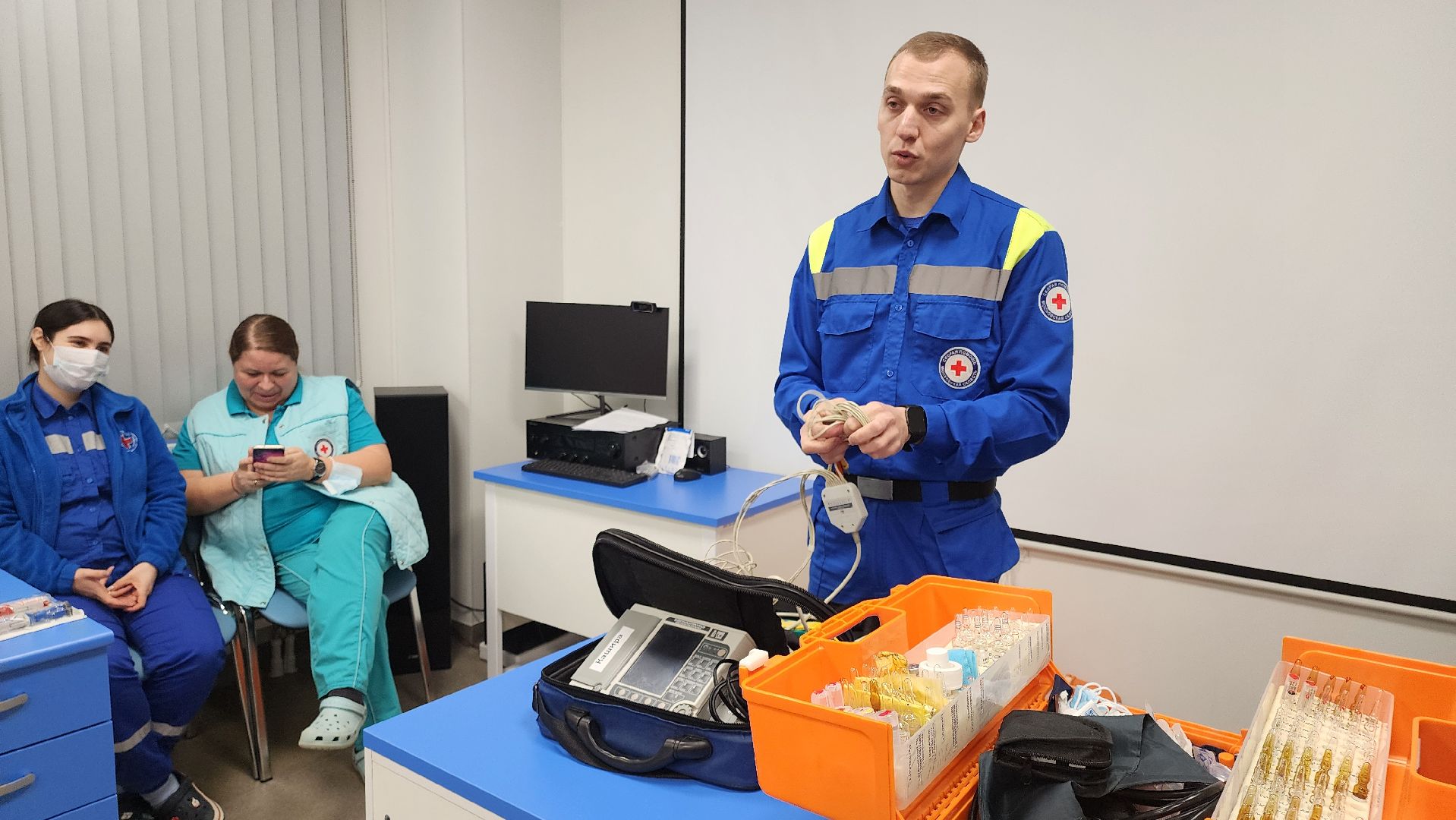 кашира, скорая помощь, волонтеры подмосковья, экскурсия, школьники,