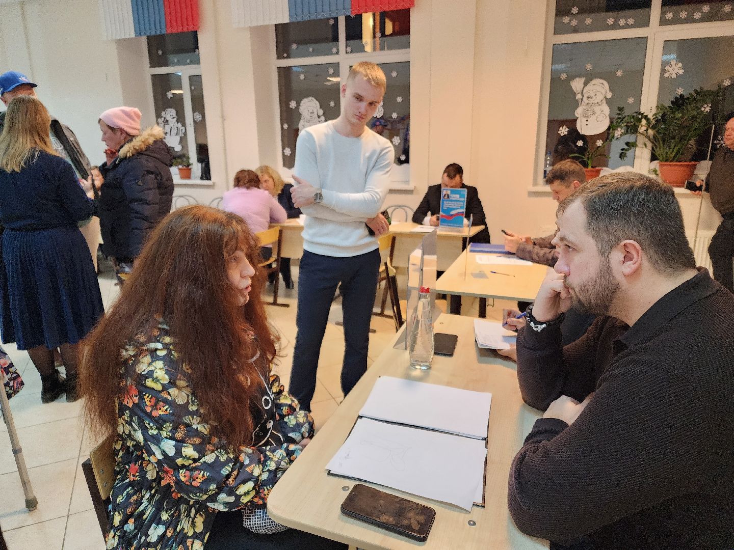 чехов, поселок любучаны, выездная администрация, встреча с жителями, обращения граждан, мемориал воинской славы, памятник, благоустройство территории, освещение, лавочки и урны, реставрация памятника, лариса новикова, александр тетерин, управление благоустройства, глава округа михаил собакин,