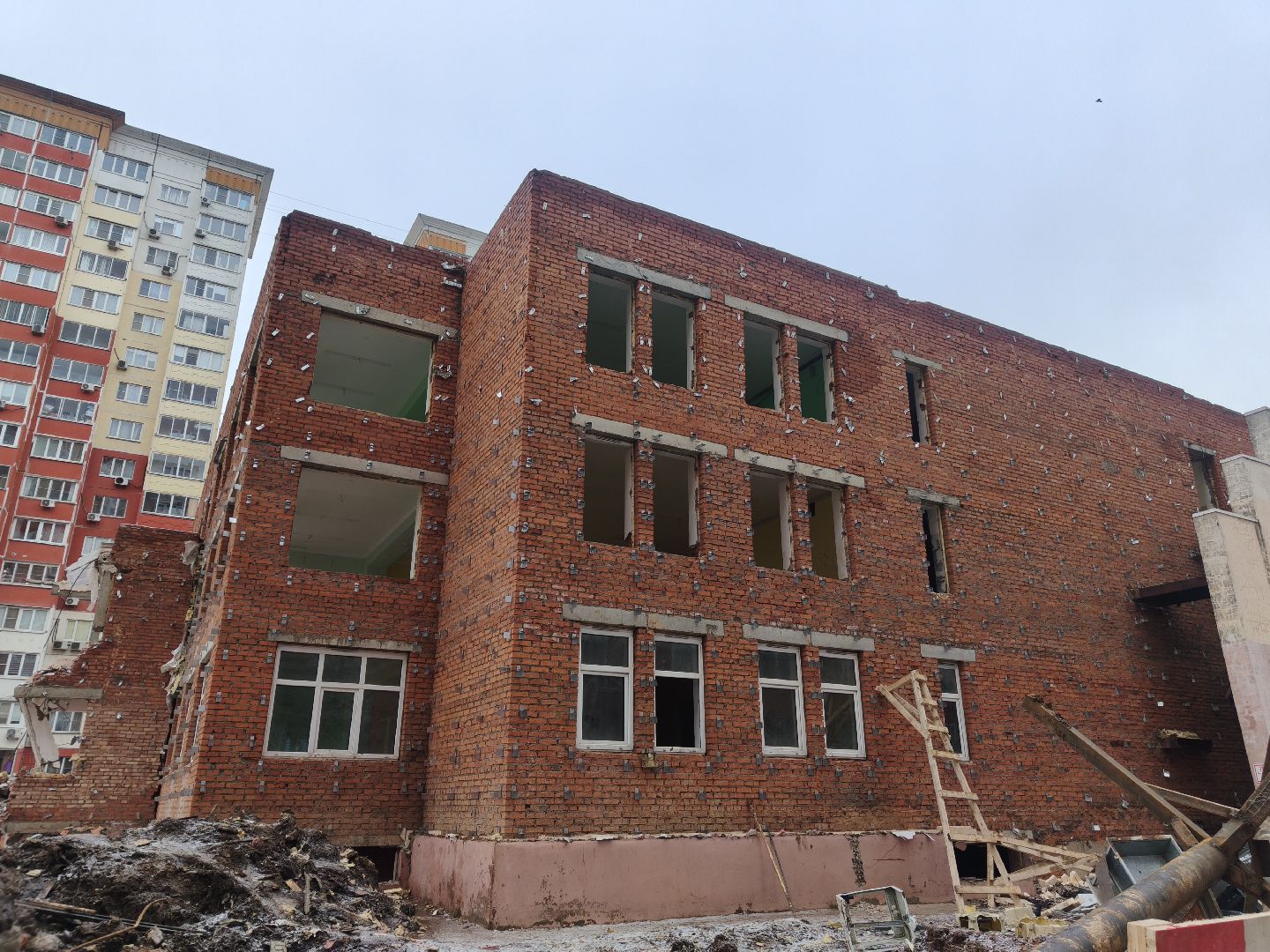 внииссок,стройка детсада, детский сад, демонтаж здания,