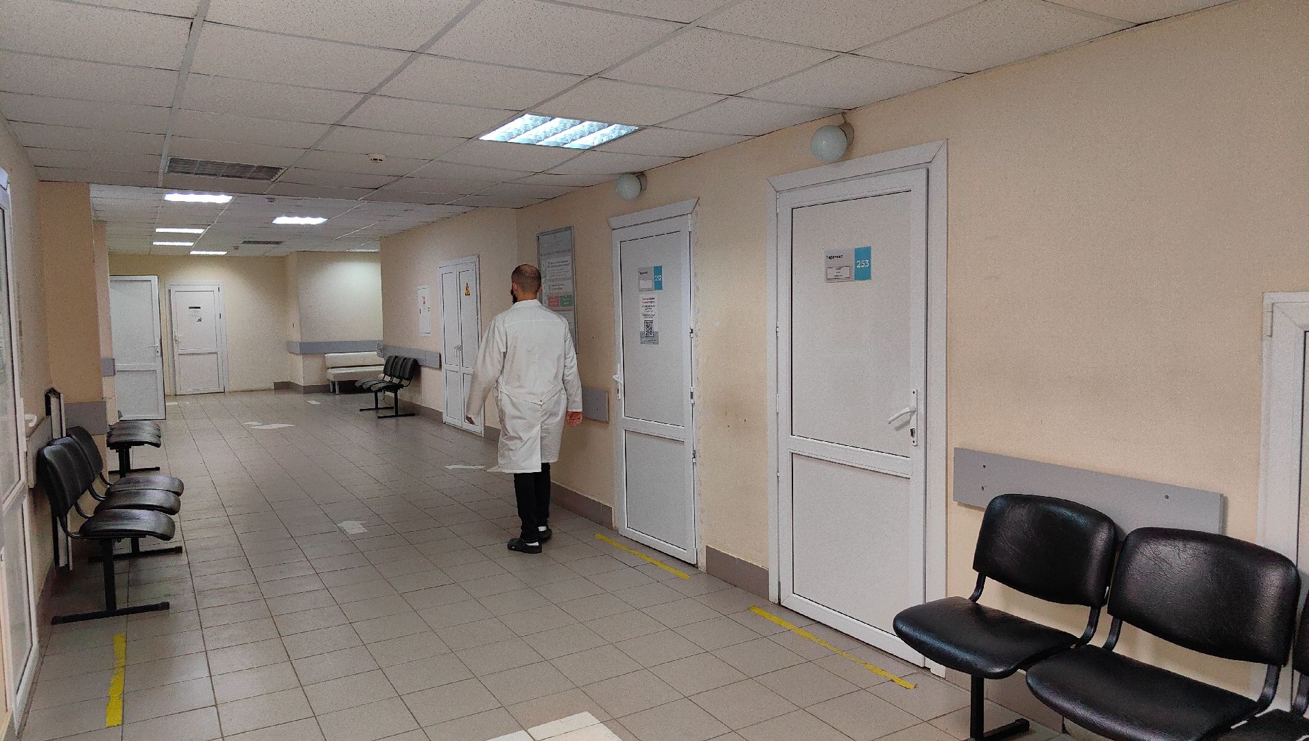 врач, терапевт, грипп, поликлиника, вирус,