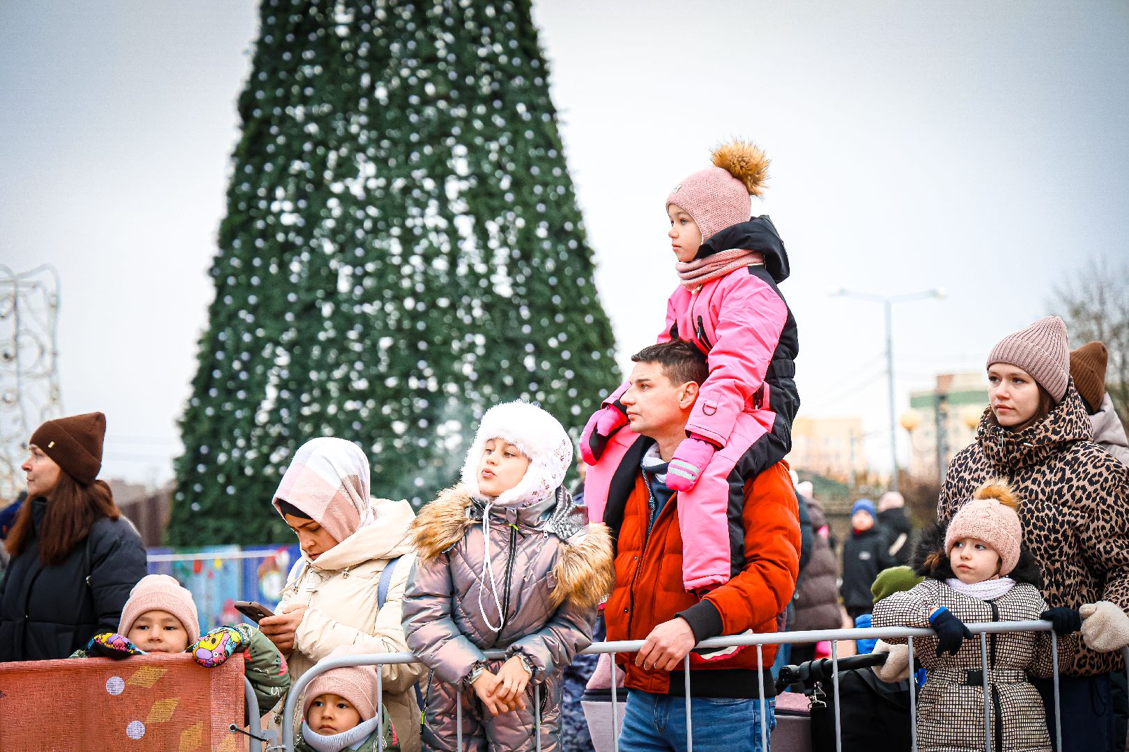 клин, общество, культура, карнавал с дедом морозом, подмосковье,