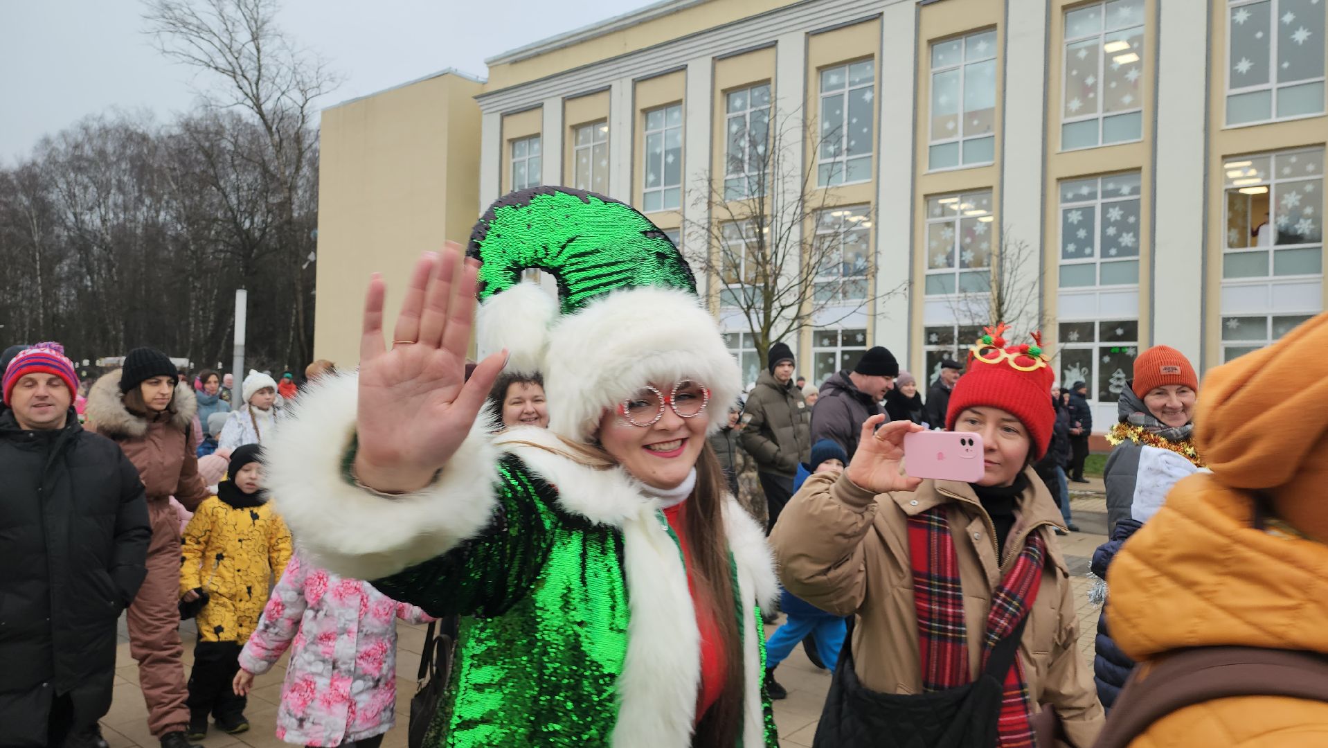 королёв, Слет дедов морозов, центральный парк,