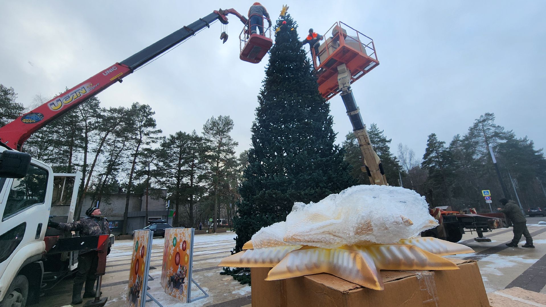 новогоднее оформление, новый год 2026, главная елка протвино,
