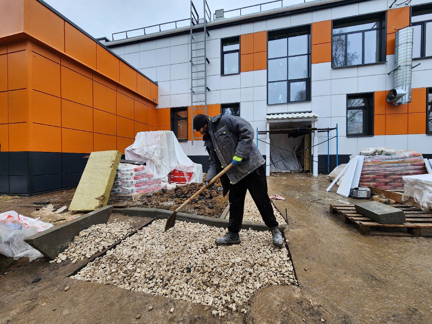 чехов,детский сад, дошкольное отделение, лицей 4,  капитальный ремонт, капремонт здания, благоустройство территории, новые павильоны, теневые навесы, беседки, детские площадки, игровые зоны, качели горки карусели, мини-футбол, пешеходные дорожки, столбы освещения, проходы и проезды, входные группы, госпрограмма московской области, капремонт социальных объектов,