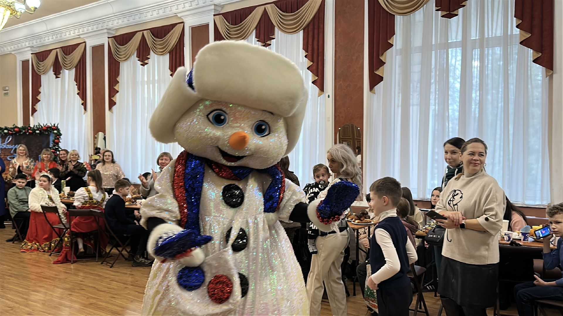 дети с особенностями развития, пушкино, пушкинский городской округ, елка для детей,