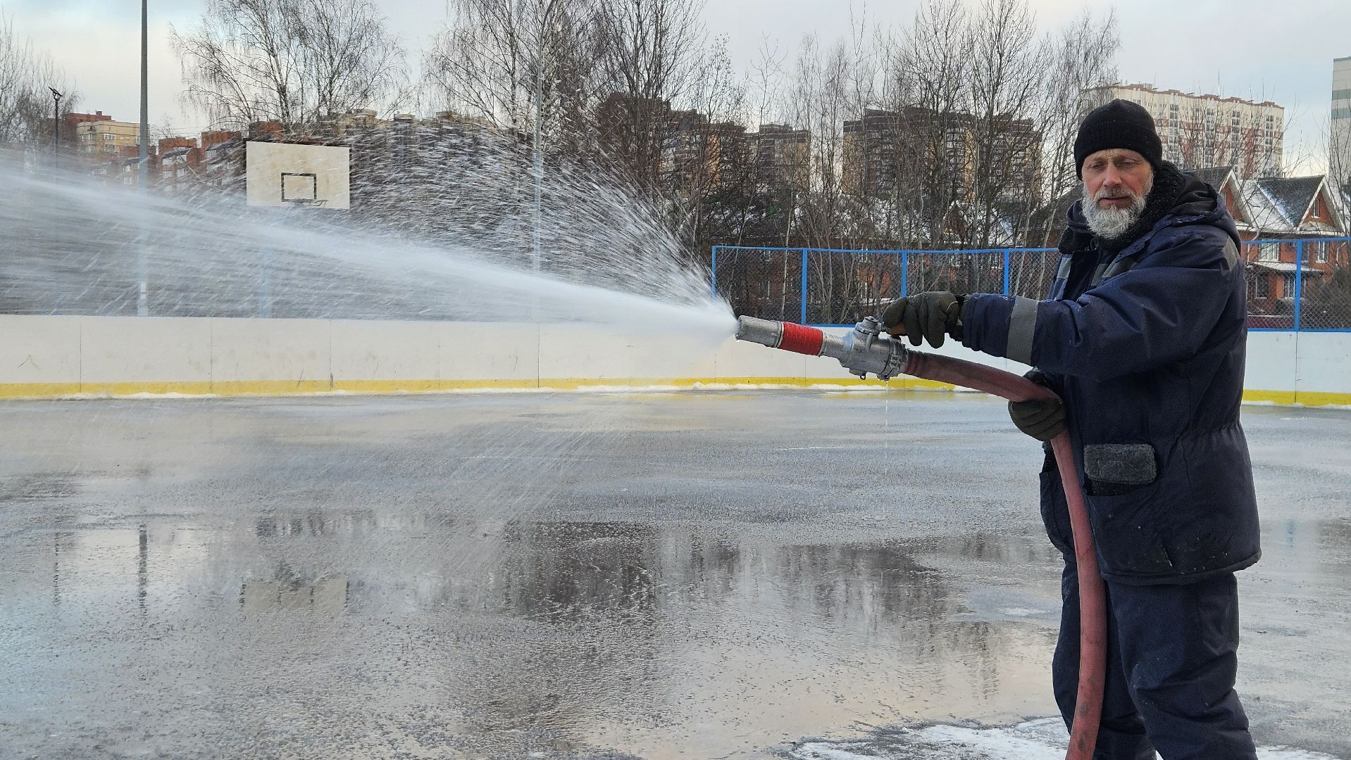 долгопрудный,  лед, ледовый каток, зима в подмосковье, зима в подмосковье 2025, центральный парк победы,