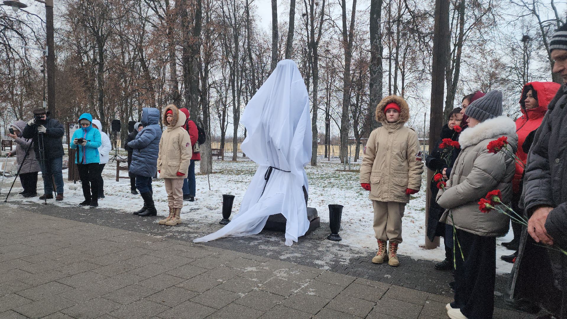 Зарайск, Открытие памятников погибшим в СВО, Новые памятники на аллее славы ДК Леонова, герои сво,