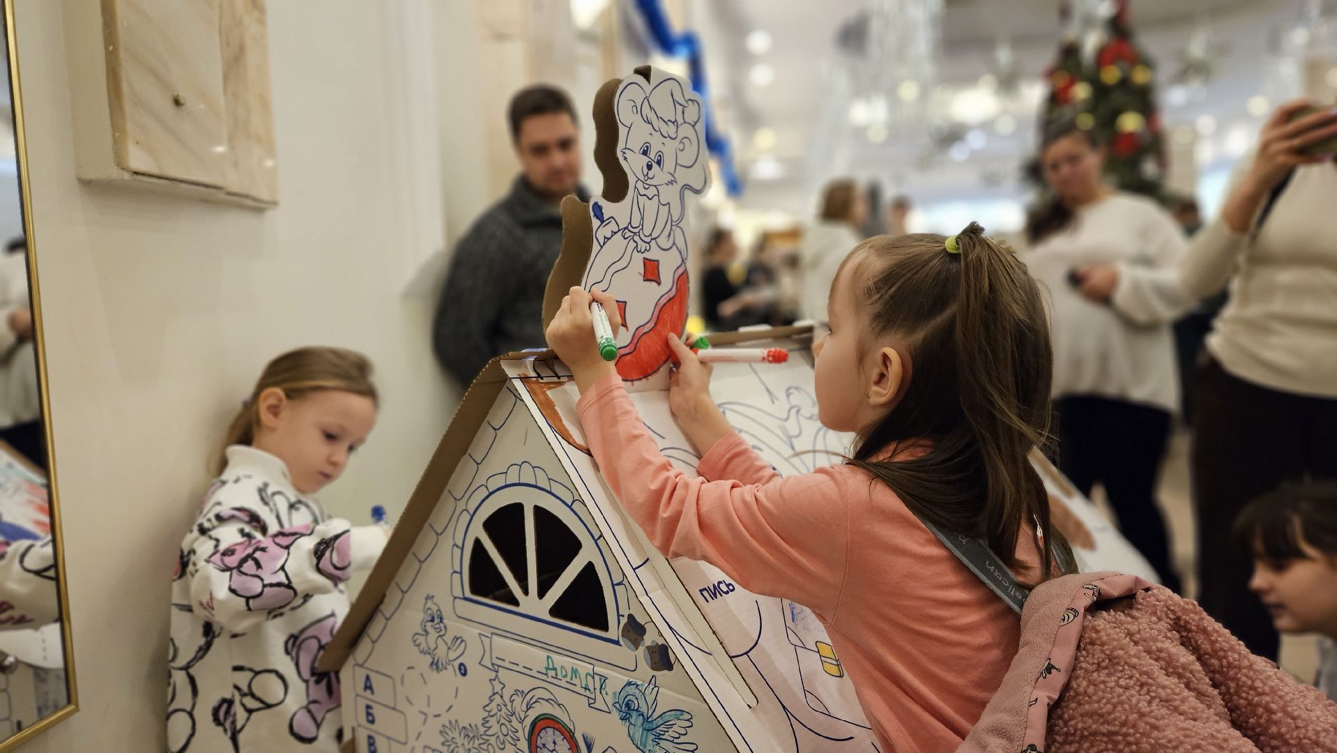 долгопрудный, елка главы, елка главы округа, сво,  дети, дети участников сво, новый год,дк вперед, новогодний праздник для детей,