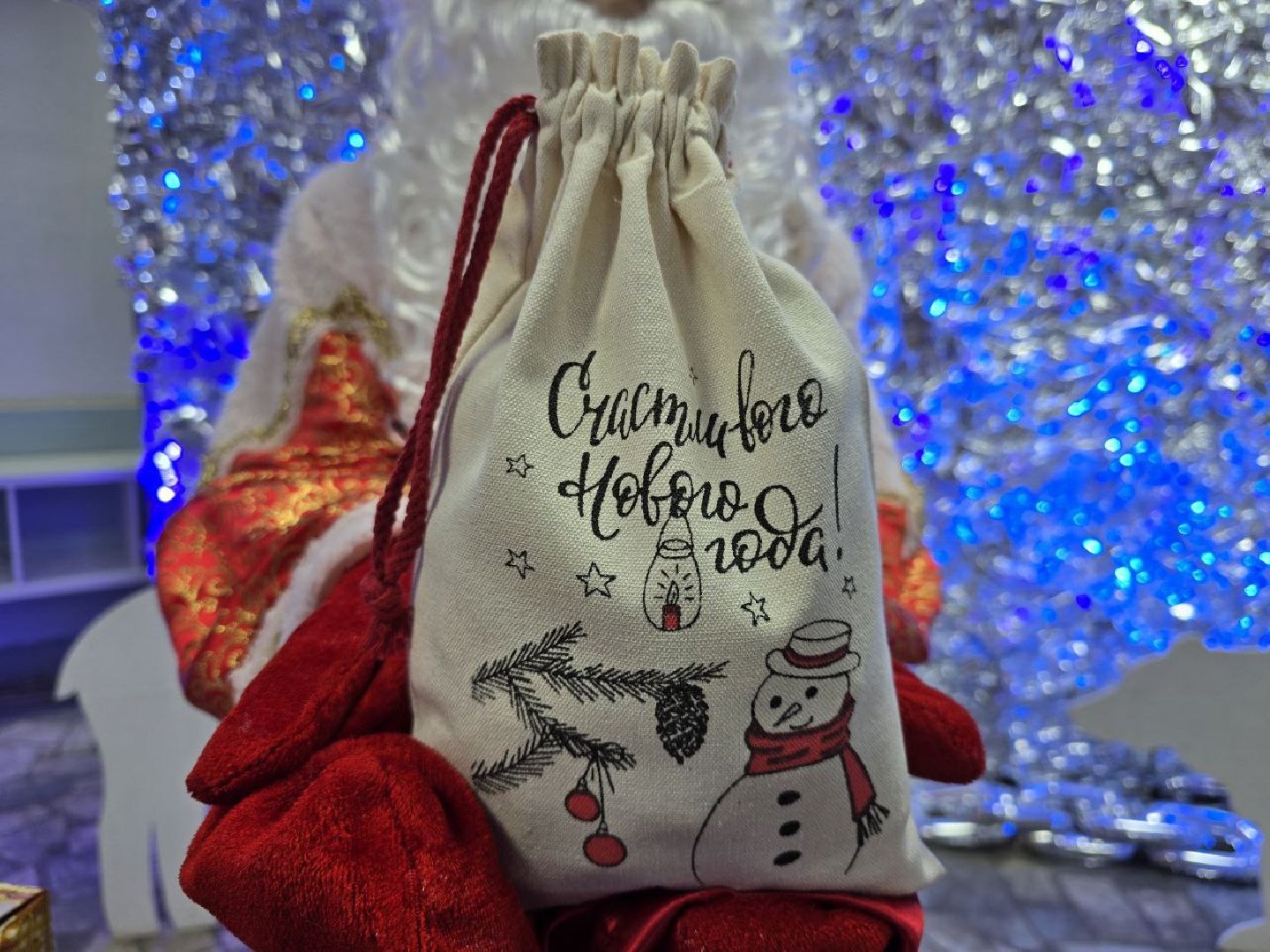 можайск, можайский муниципальный округ, подмосковье, новый год в каждый дом, благотворительная акция, праздник, многодетные семьи, семьи в трудной жизненной ситуации, волонтеры , волонтеры можайска,