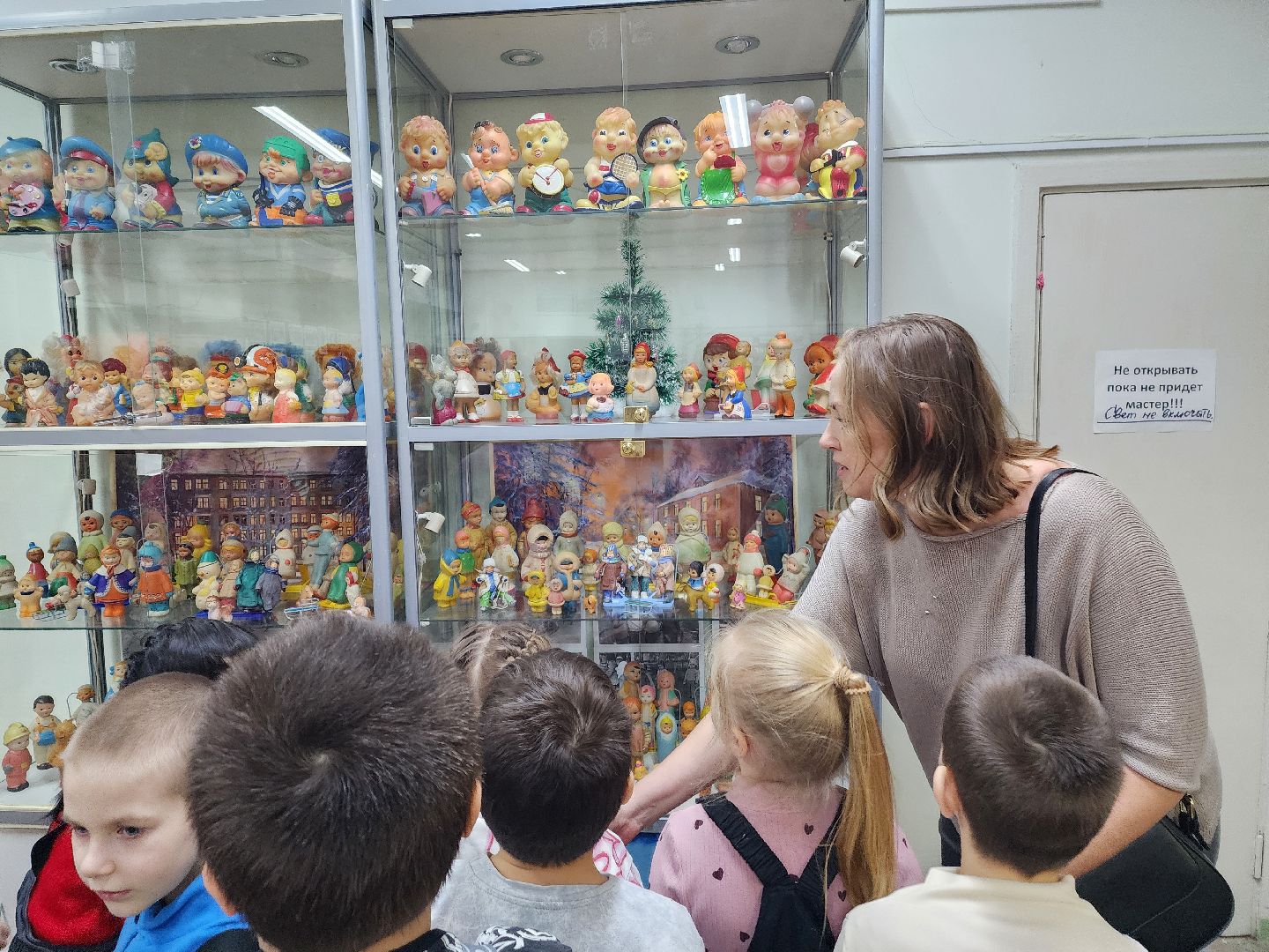 городской округ пушкинский, красноармейск, игрушки XX века, частная коллекция, картинная галерея,