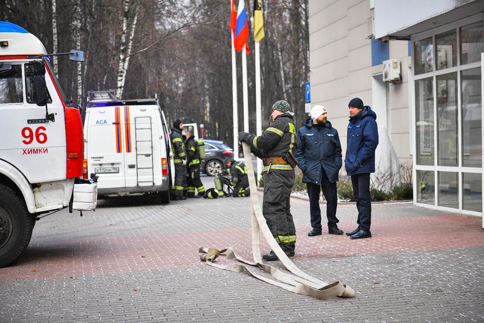 пожар, спасатели, эвакуация,