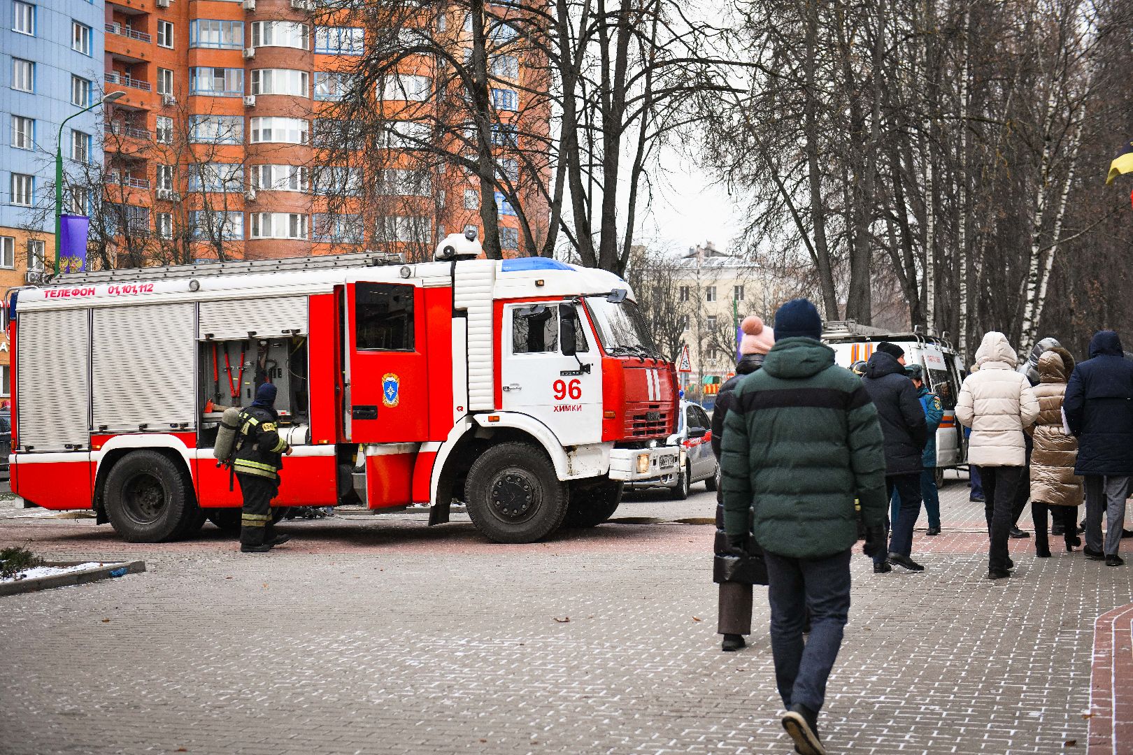 пожар, спасатели, эвакуация,