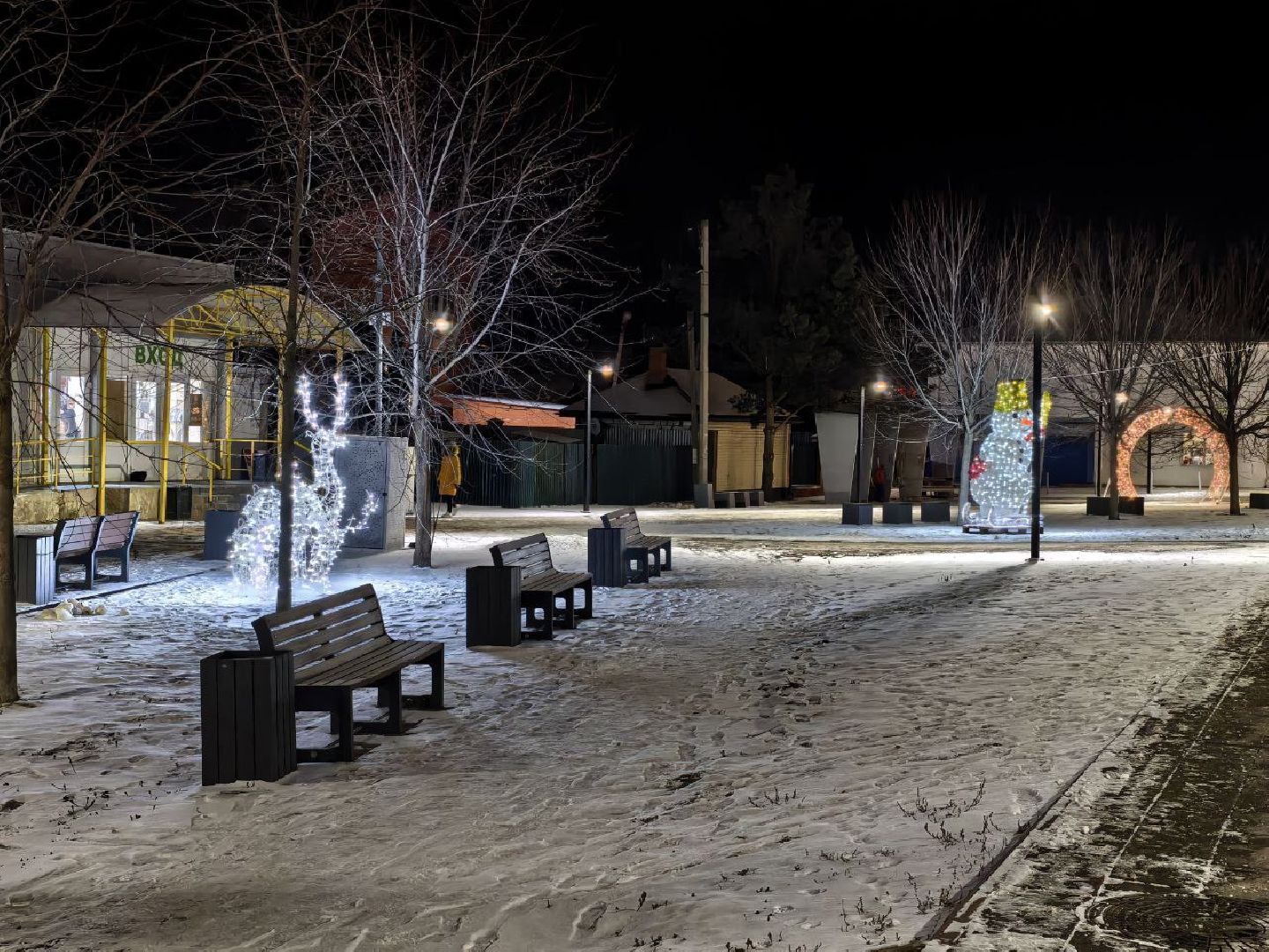 серебряные пруды, ремесленная, переходная зона, новый 2026 год, световая инстоляция,