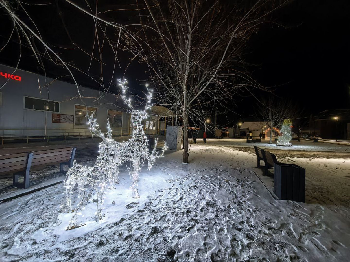 серебряные пруды, ремесленная, переходная зона, новый 2026 год, световая инстоляция,