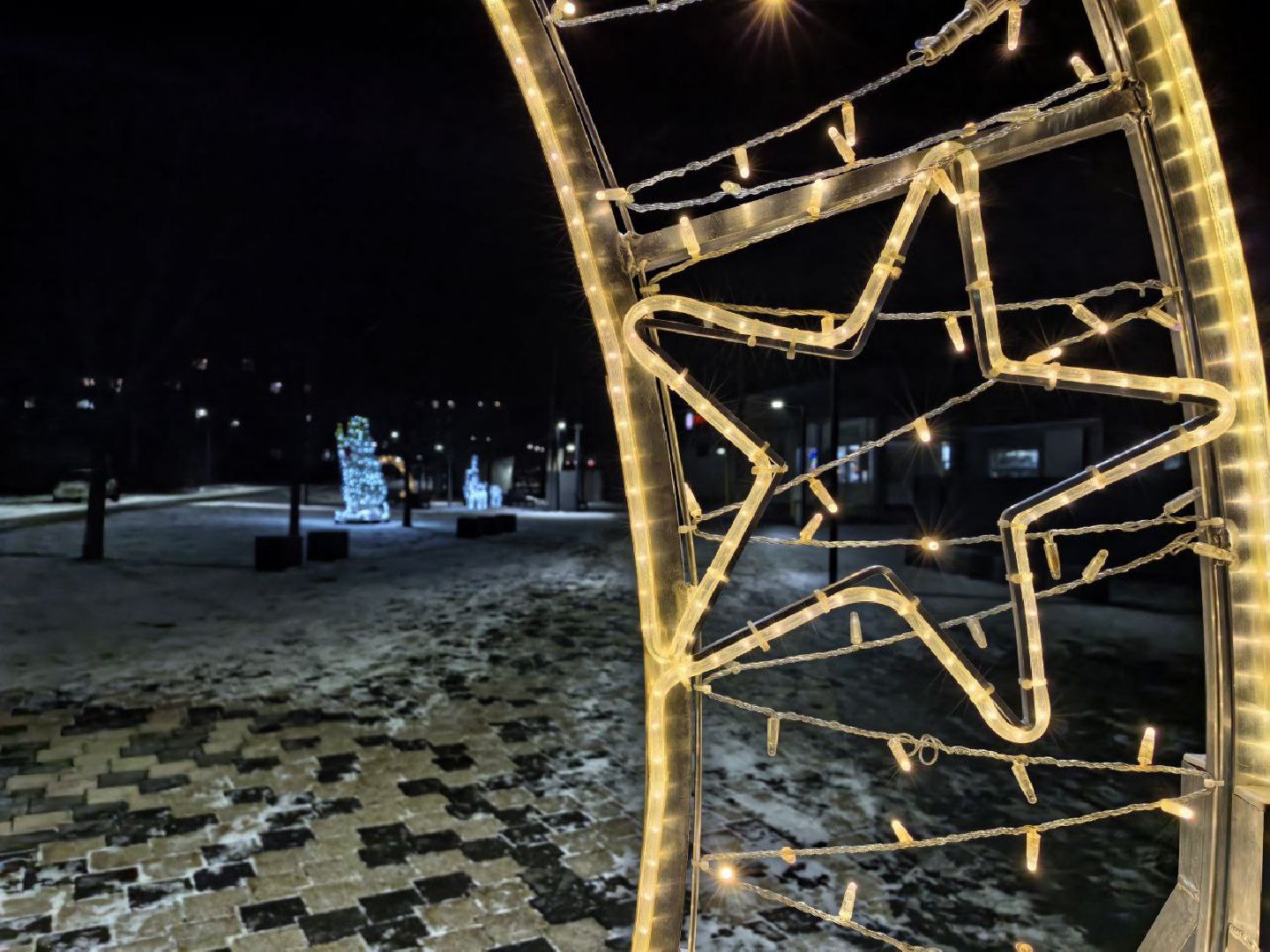 серебряные пруды, ремесленная, переходная зона, новый 2026 год, световая инстоляция,