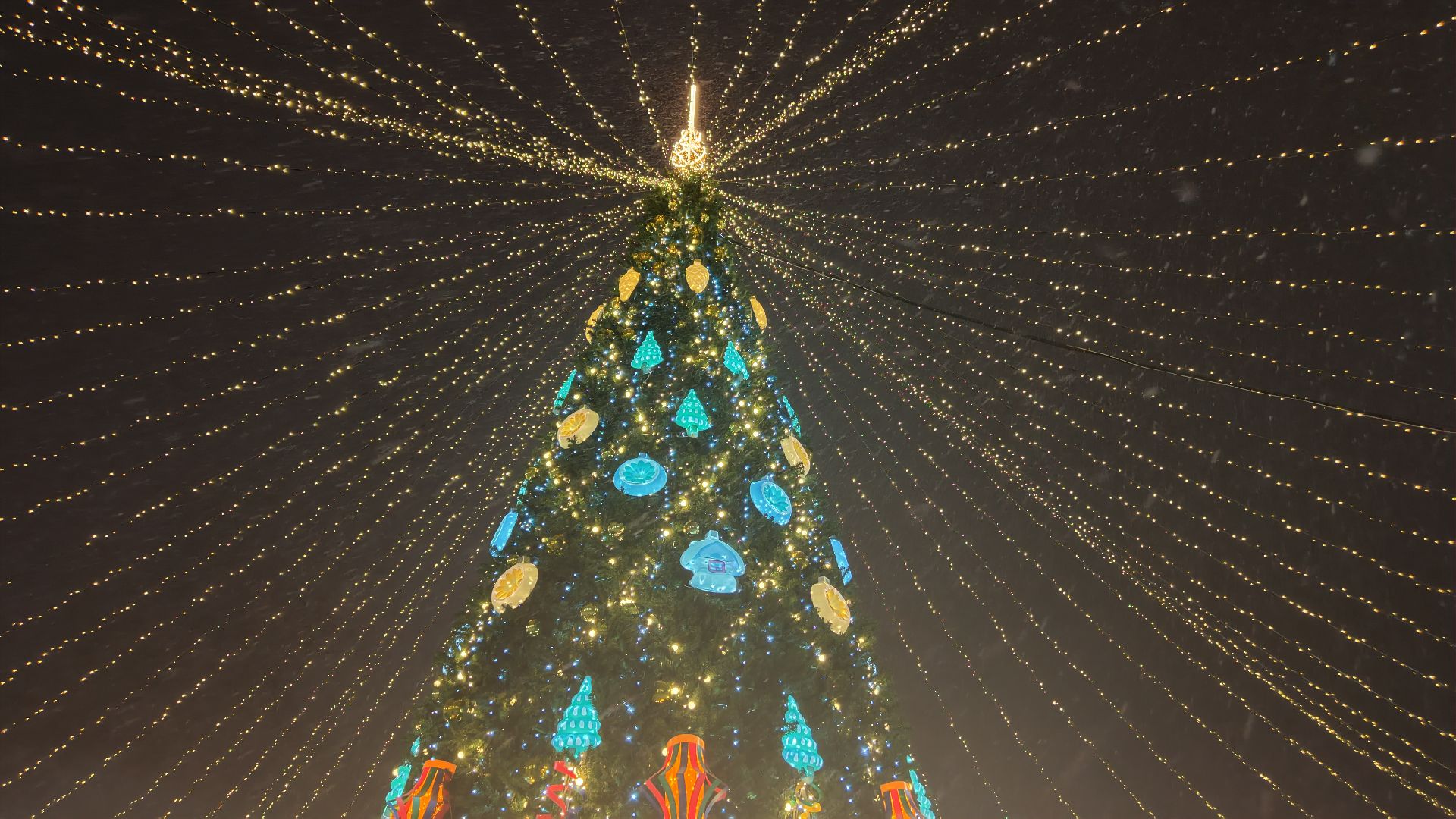 видео с коптера,елка в красногорске, каток в красногорске, новый год в подмосковье,