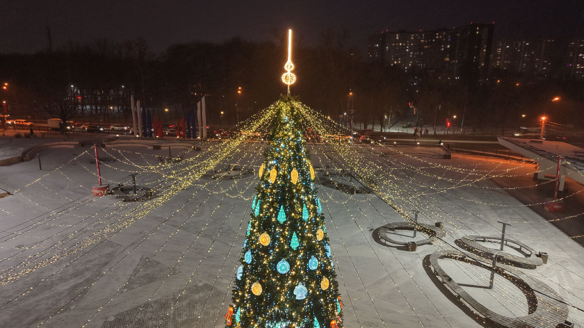 видео с коптера,елка в красногорске, каток в красногорске, новый год в подмосковье,
