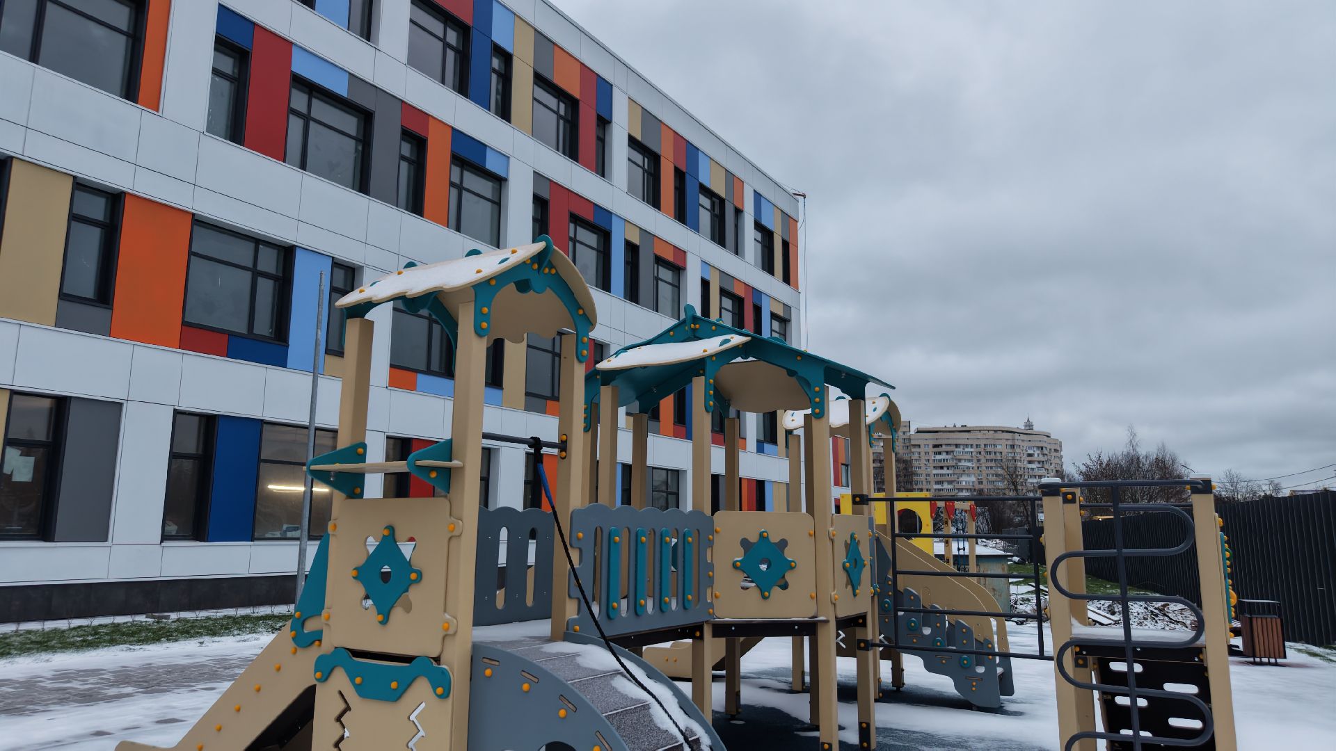 видео с коптера, школа в павшинской пойме, новая школа в красногорске,