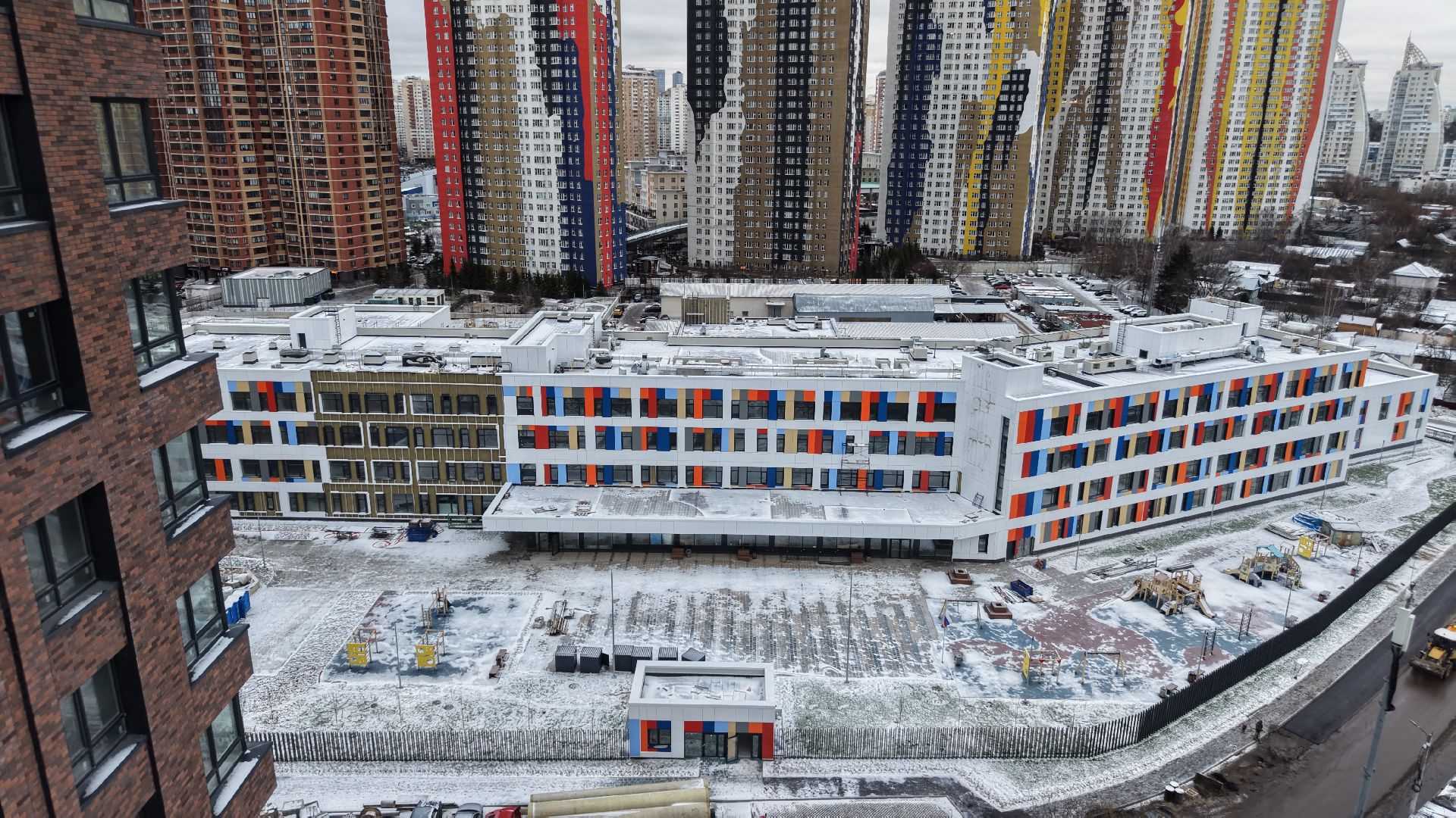 видео с коптера, школа в павшинской пойме, новая школа в красногорске,