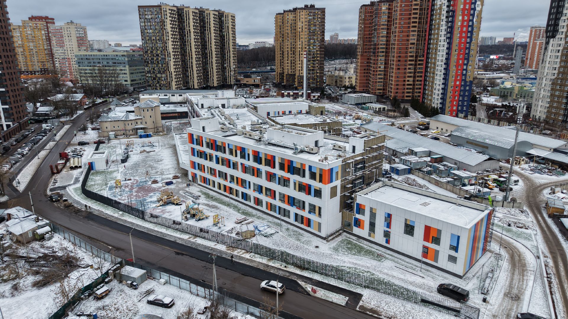 видео с коптера, школа в павшинской пойме, новая школа в красногорске,