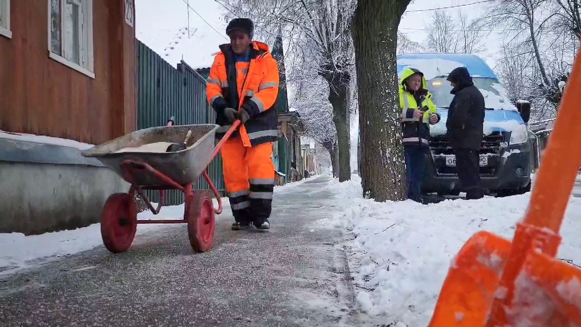 бронницы, ублрка снега в бронницах, устранение снегопада в бронницах,