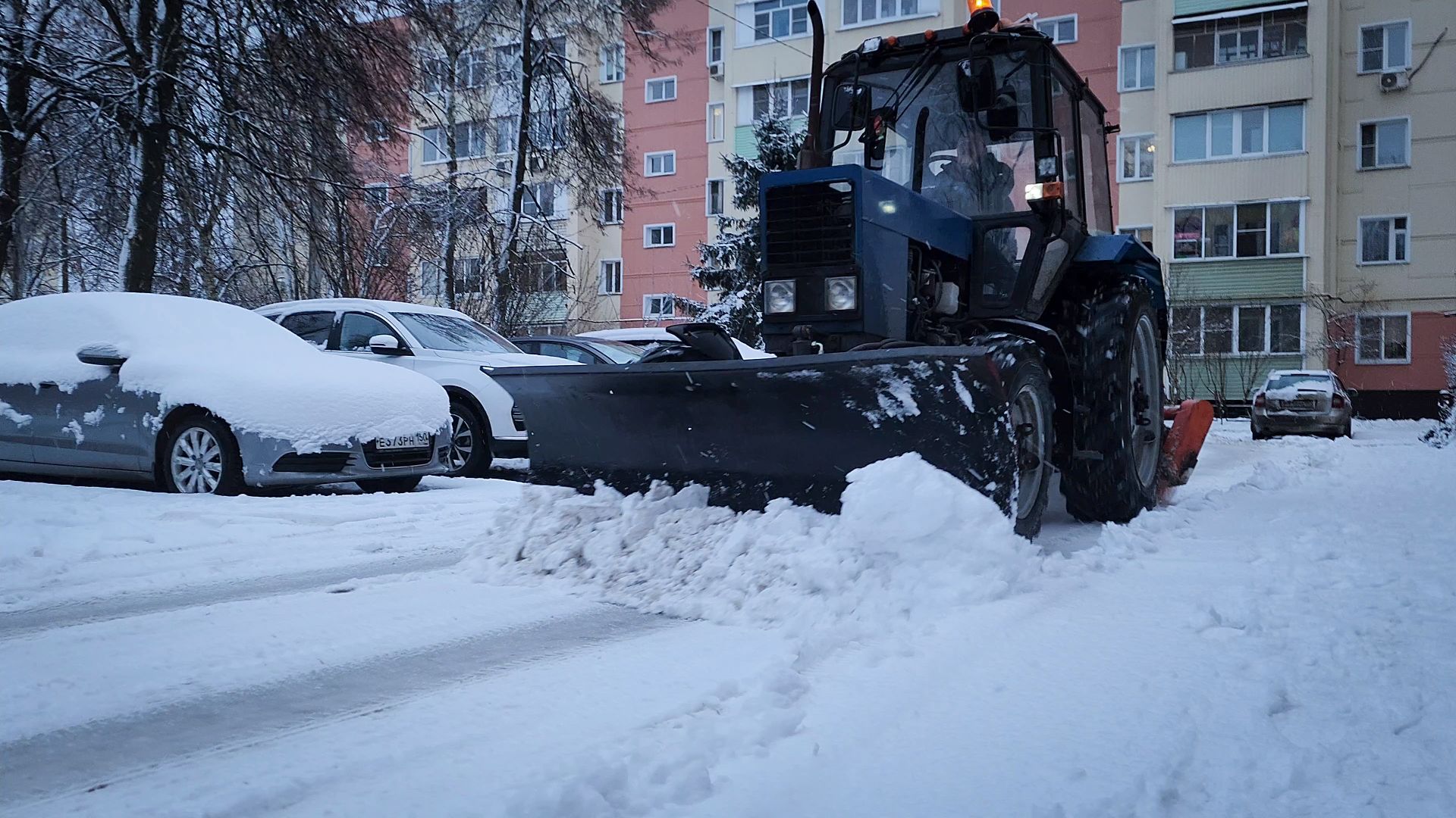 бронницы, ублрка снега в бронницах, устранение снегопада в бронницах,