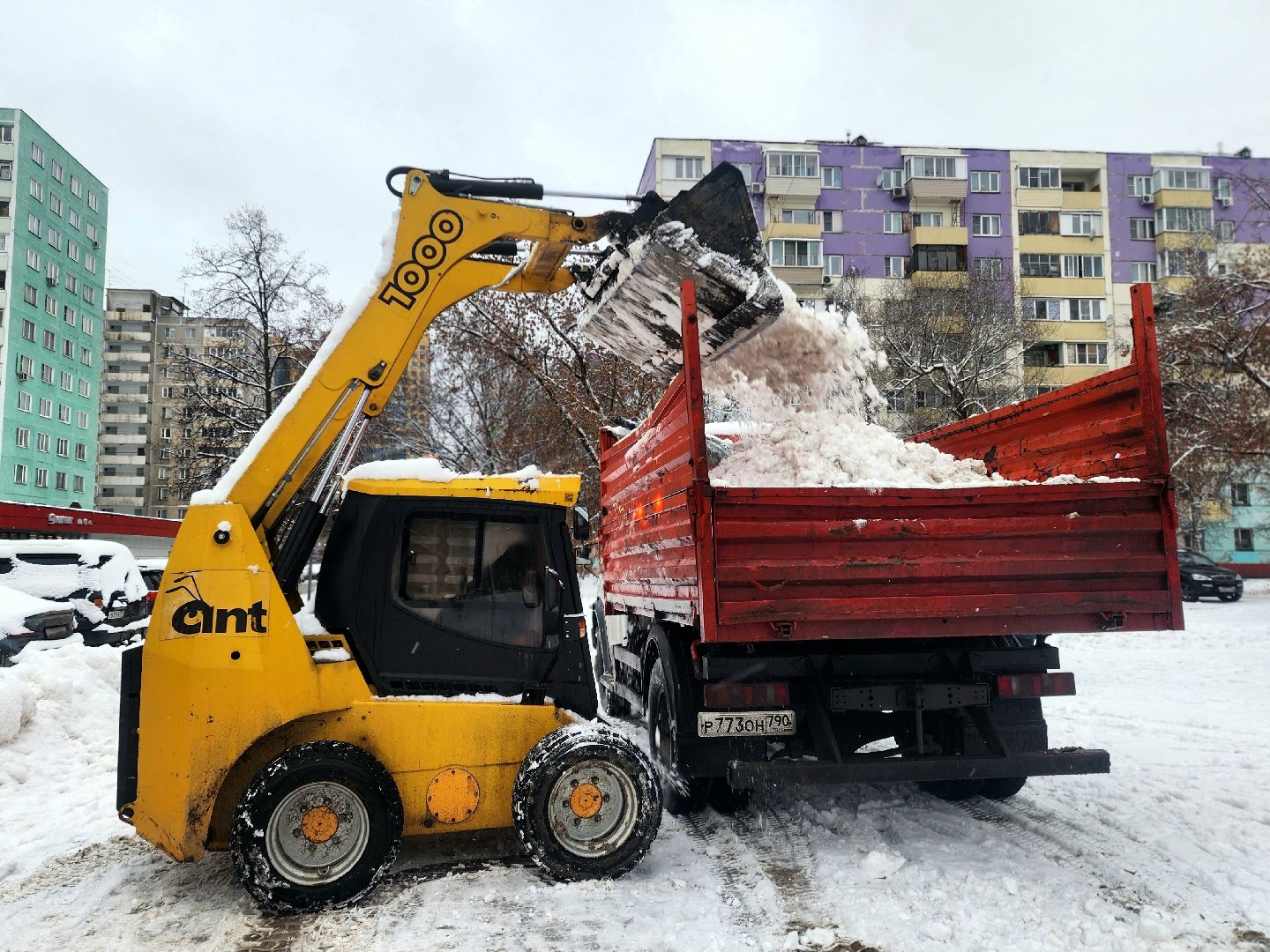 уборка снега, снегопад, техника жкх, зима в  подмосковье,