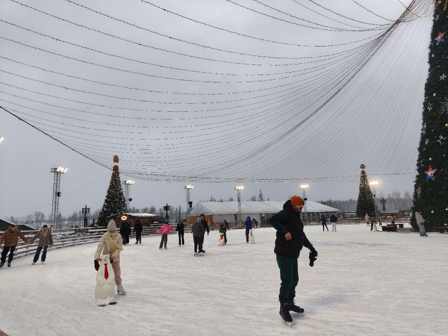 главный храм вооружнных сил россии, парк патриот, главный каток,