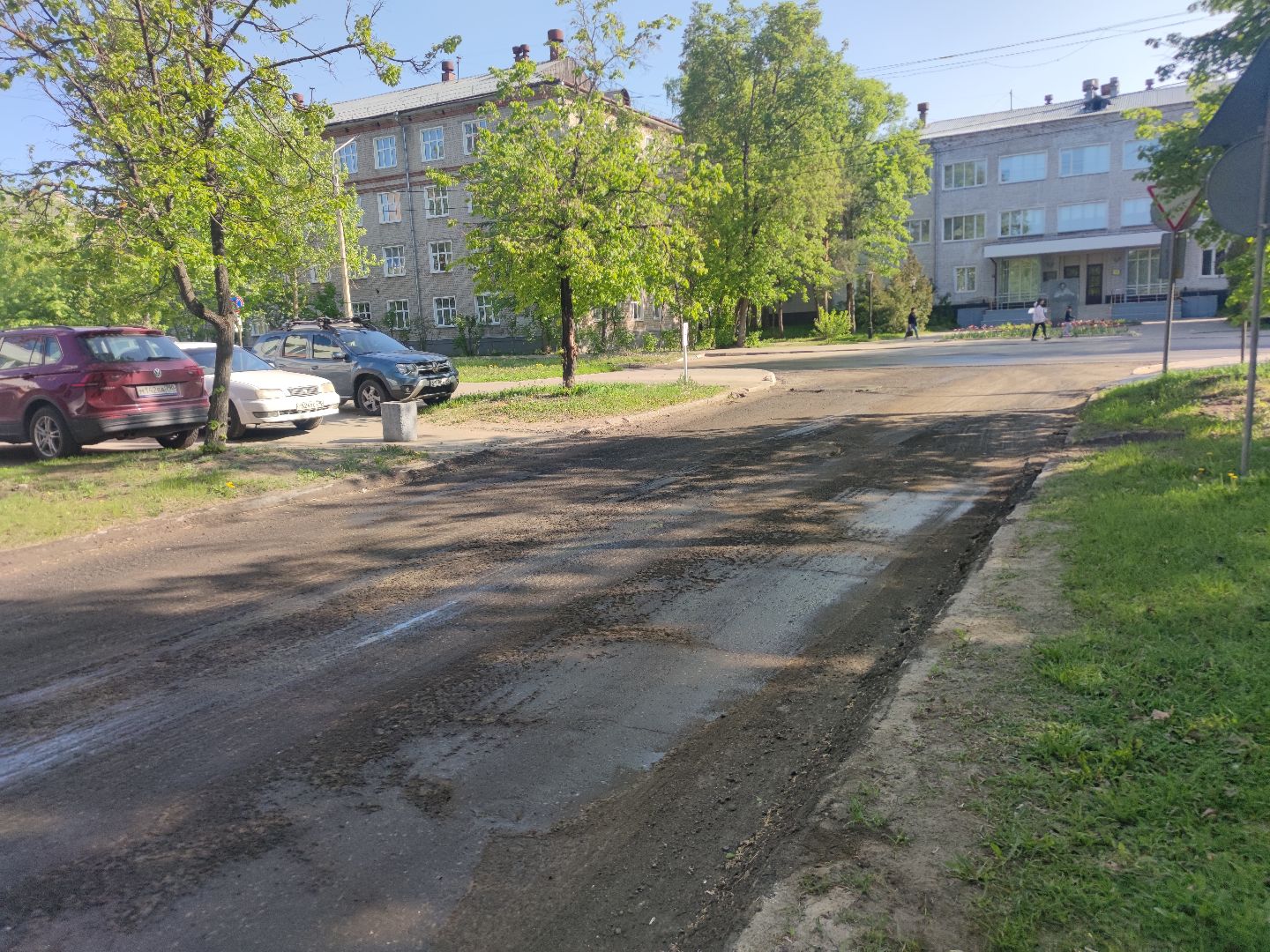 уборка улиц, машинная уборка, поливальная машина, Дубна