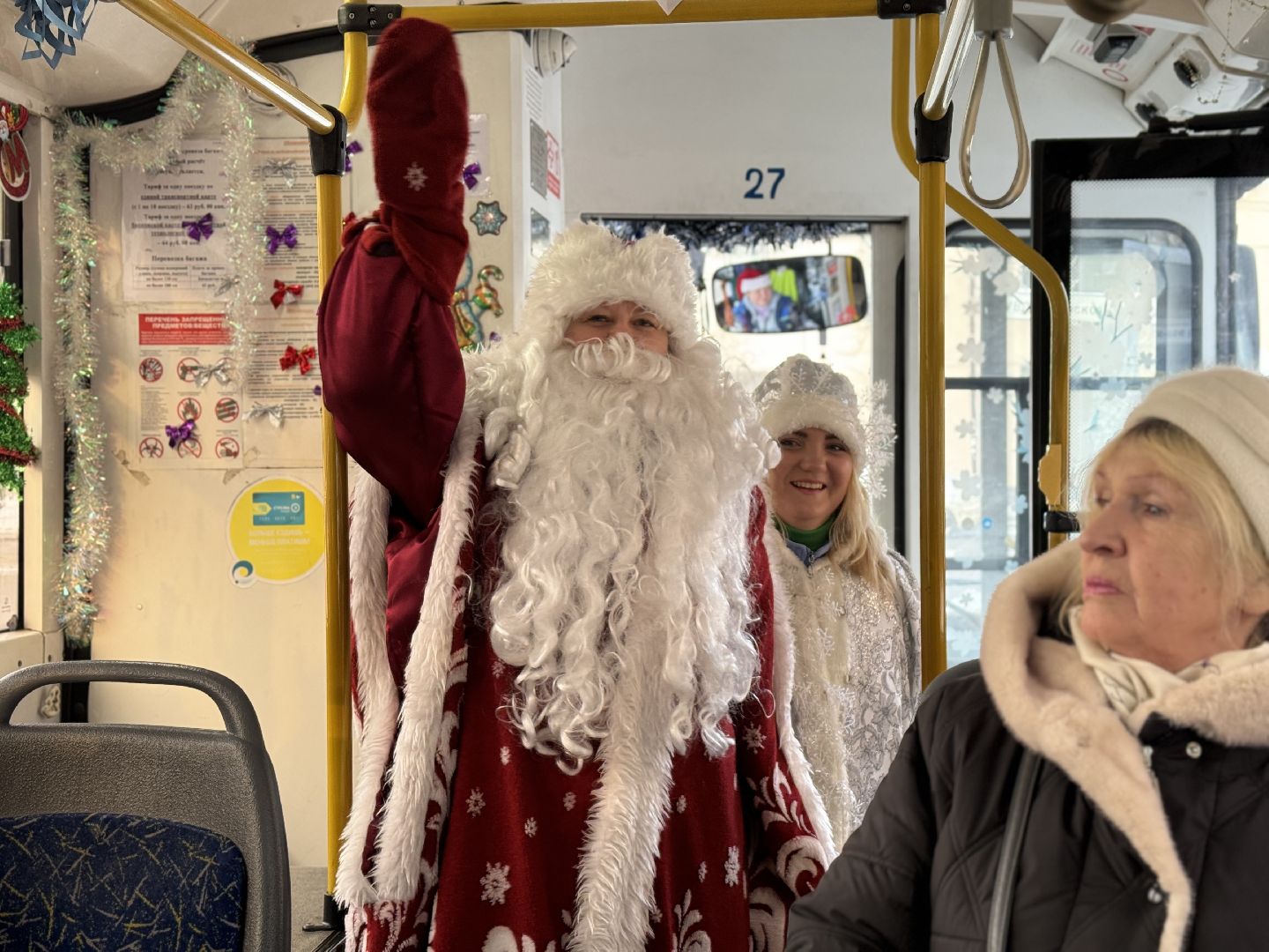 новогодний патруль, сотрудники гибдд, ленинский городской округ, дед мороз, правила безопасности дорожного движения,