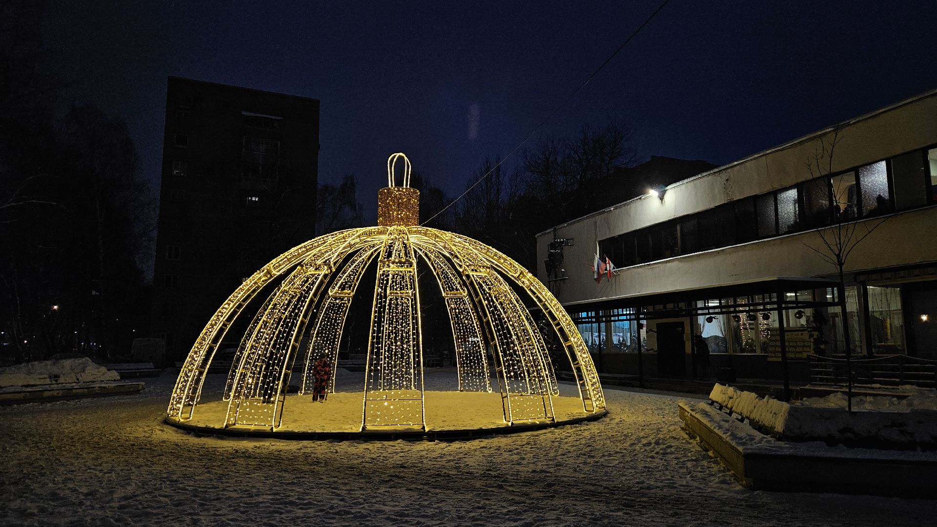 долгопрудный, мбу благоустройство, световые инсталляции, световые конструкции, ёлка, зима в подмосковье 2025, фотозона,