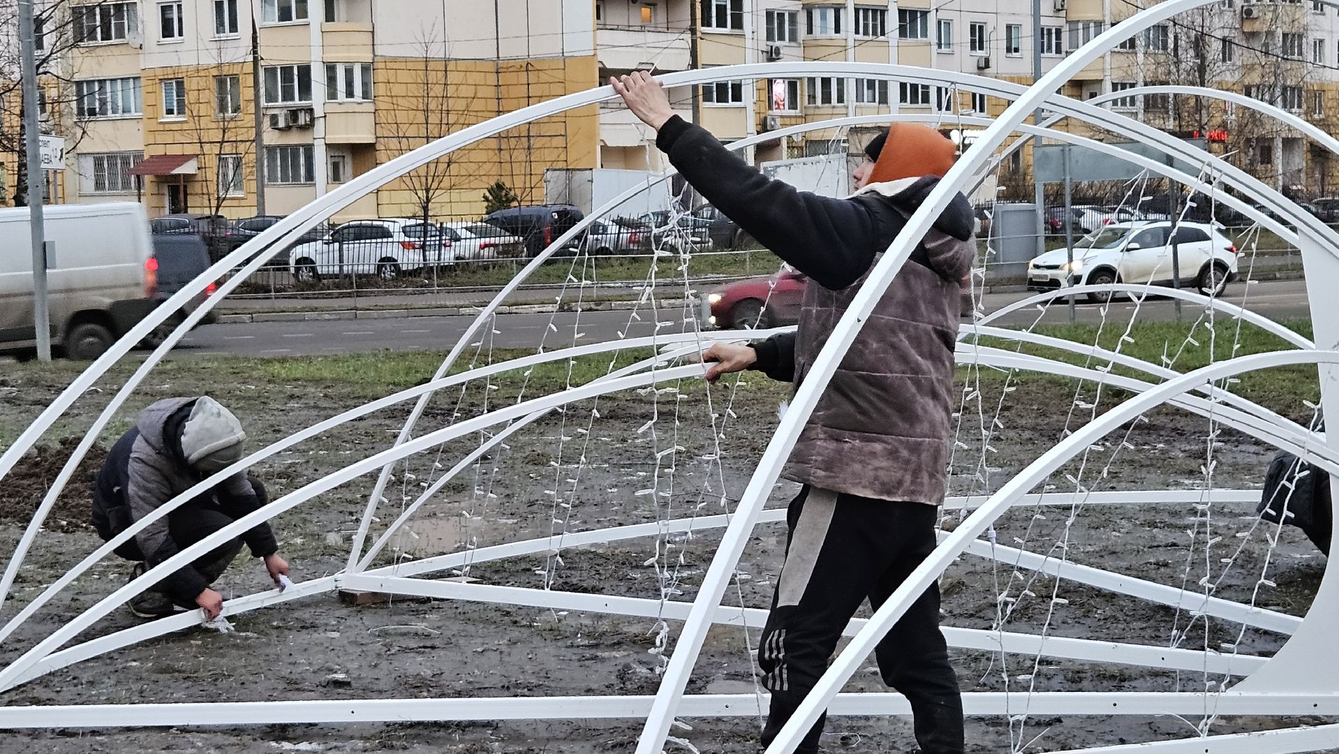 долгопрудный, мбу благоустройство, световые инсталляции, световые конструкции, ёлка, зима в подмосковье 2025, фотозона,