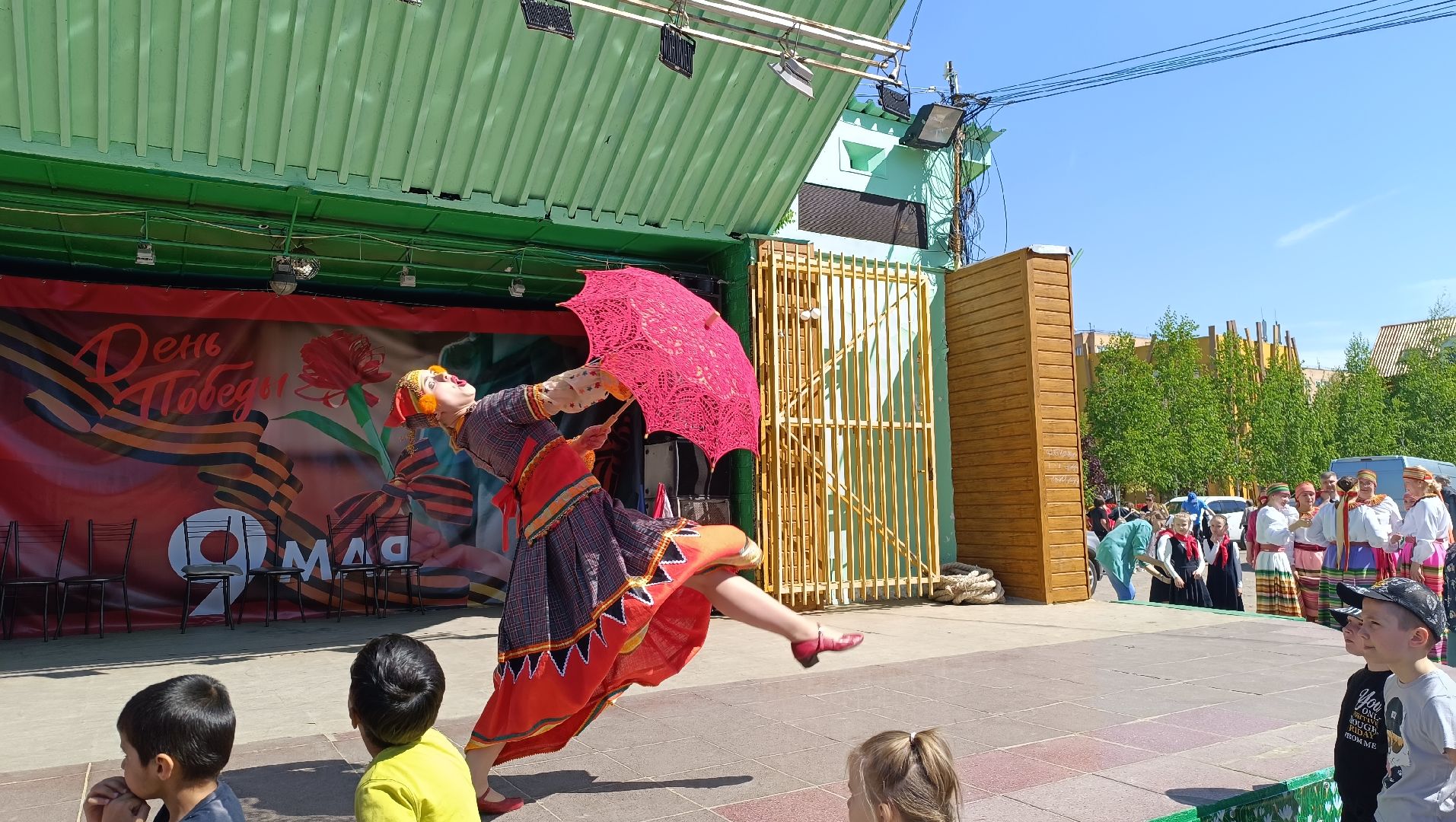 Лобня, парк, танцы