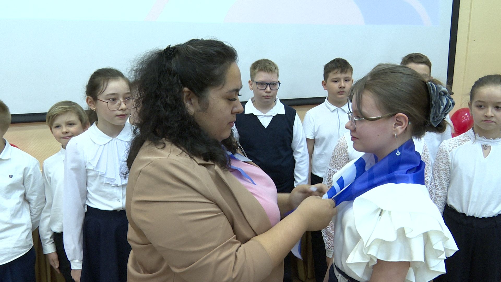 Реутов, Орлята России, Движение первых, патриотизм, галстук, значок, акция, треки