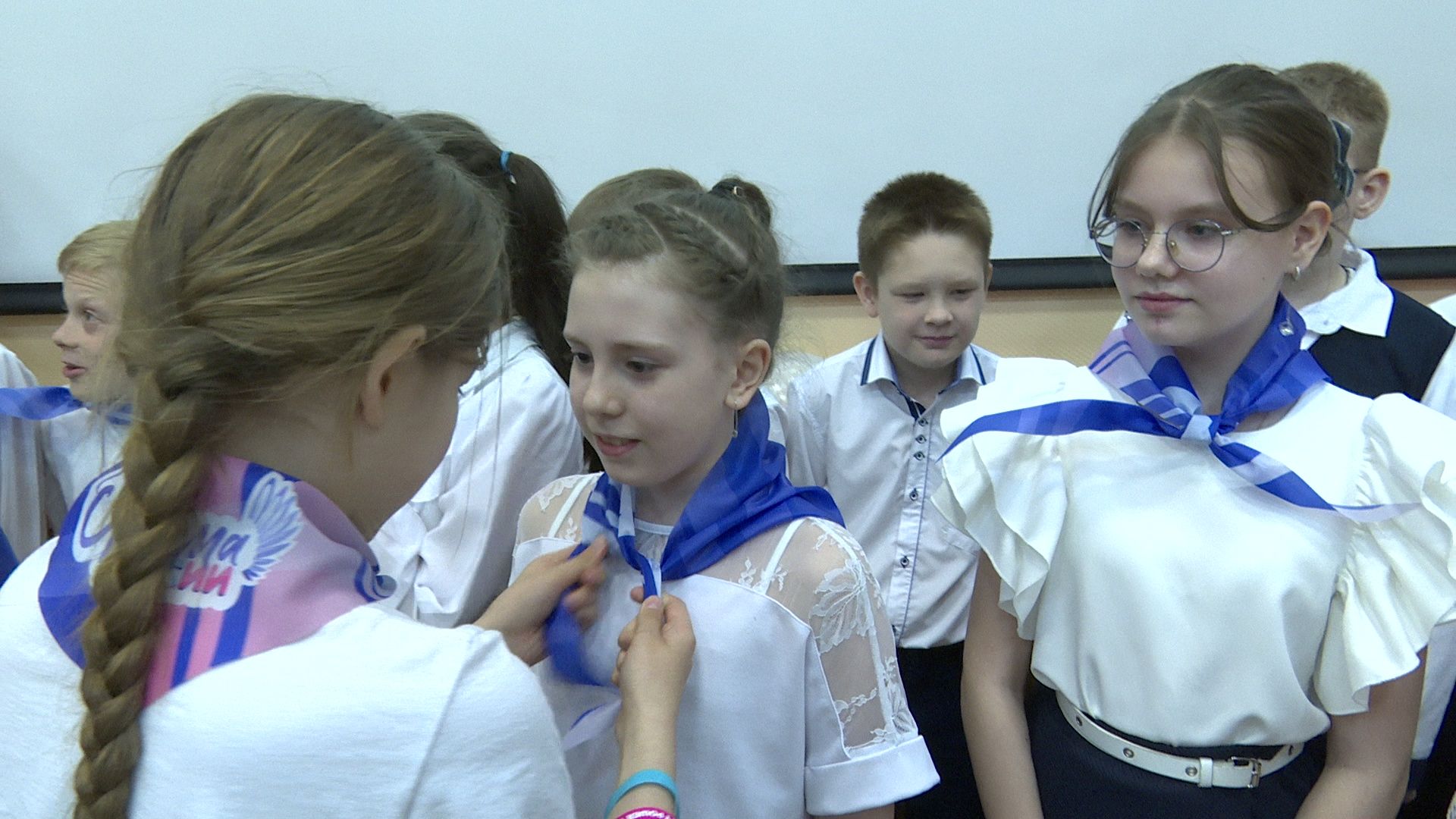 Реутов, Орлята России, Движение первых, патриотизм, галстук, значок, акция, треки