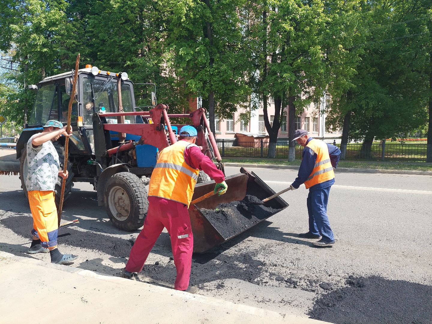 ремонт дорог, благоустройство, ямочный ремонт,