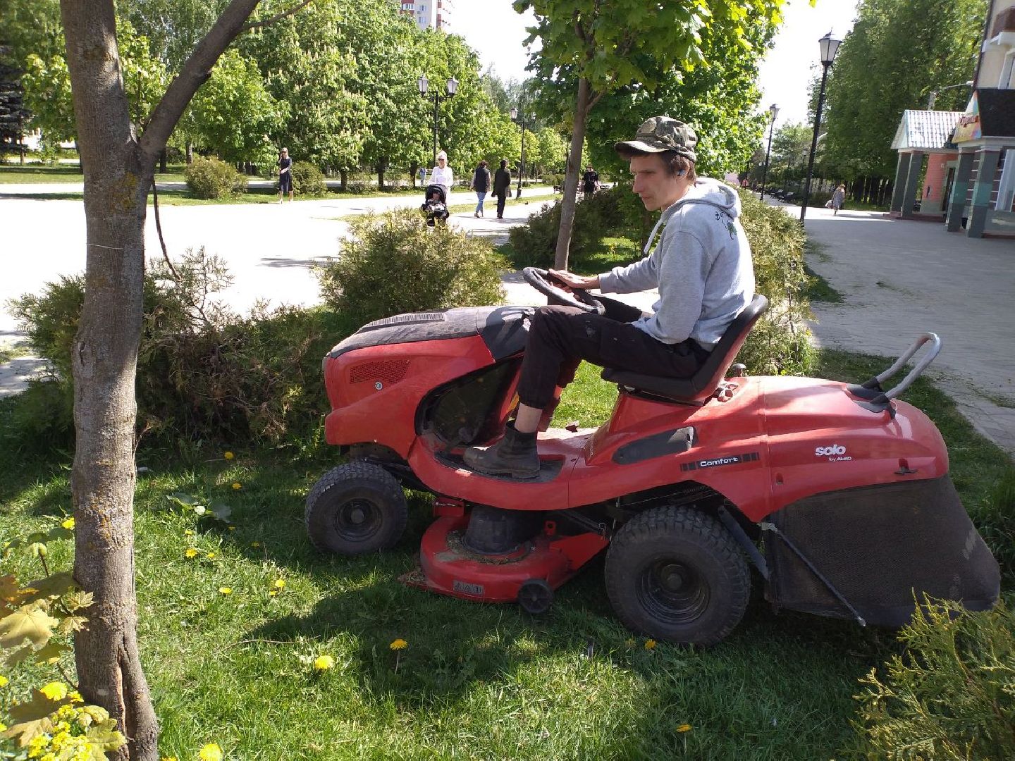 покос травы, благоустройство, Лосино-Петровский