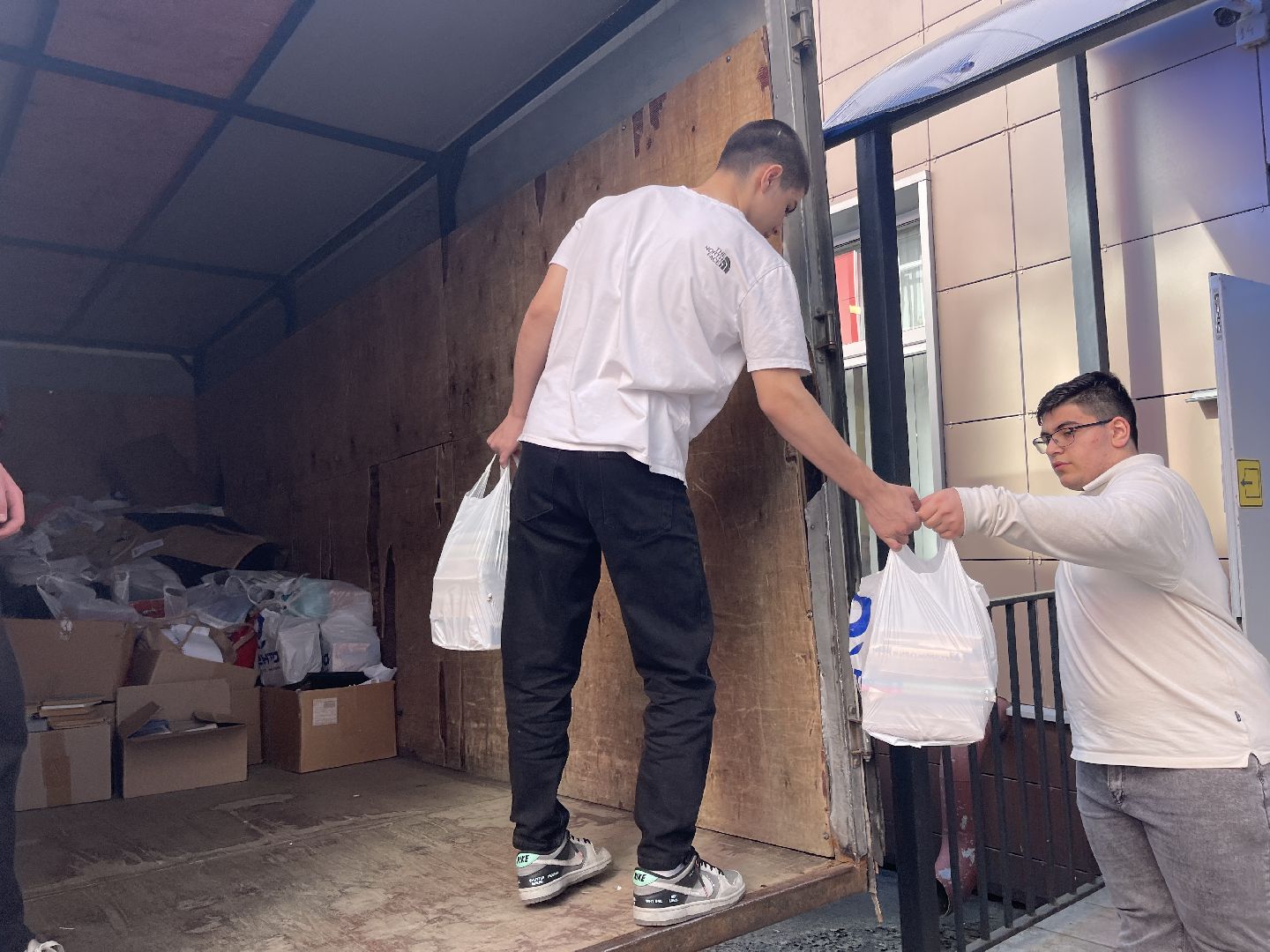 Лесной городок, Одинцово, макулатура, активизм, Лесногородская школа, Эко-марафон ПЕРЕРАБОТКА «Сдай макулатуру – Спаси дерево!»