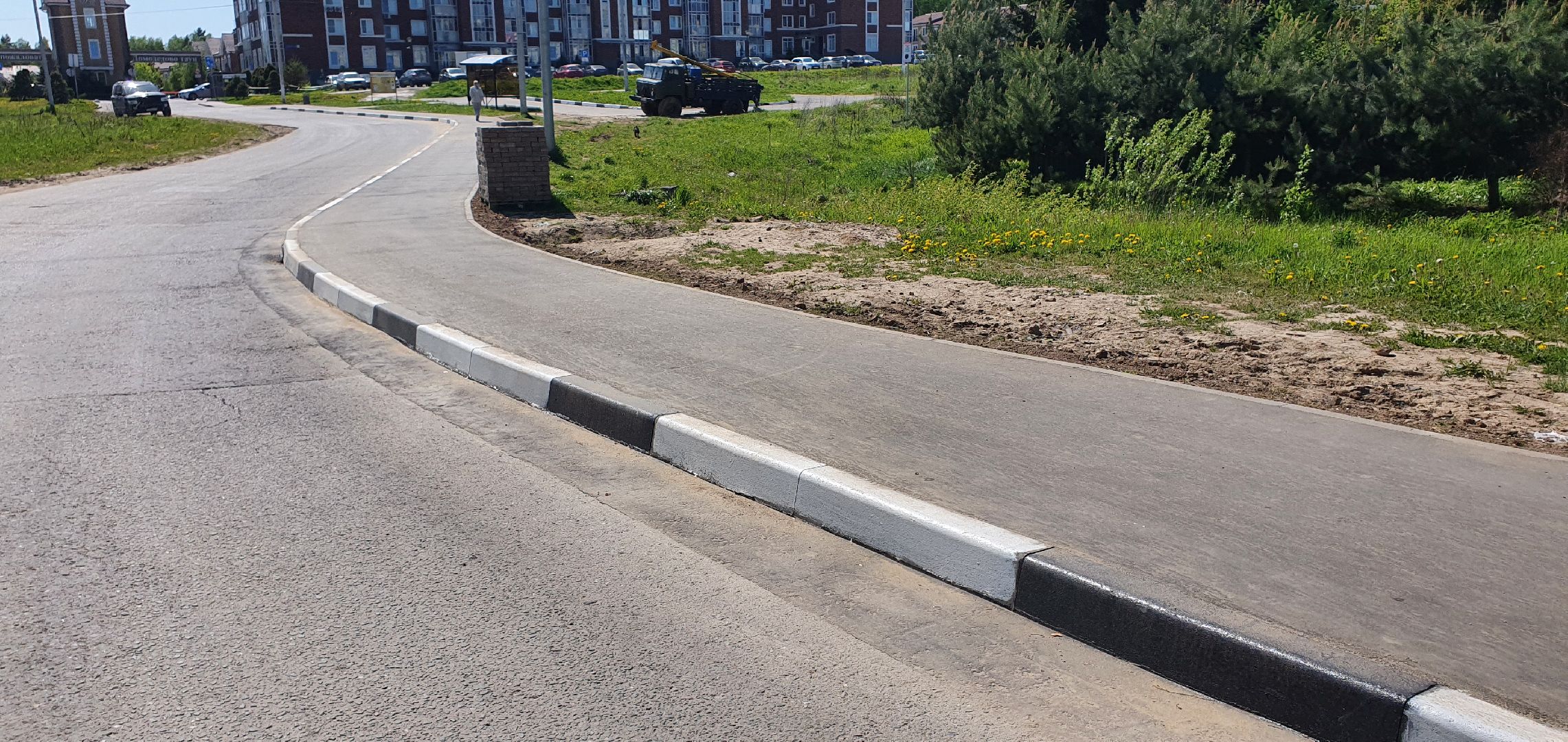 Домодедово Таун, тротуар