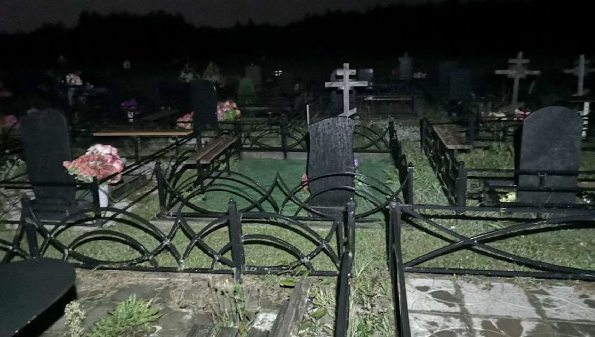 Звенигород, похитители 13 надгробий, кладбищенские воры, уголовное дело, УМВД по Одинцовского городскому округу, вандализм на кладбище