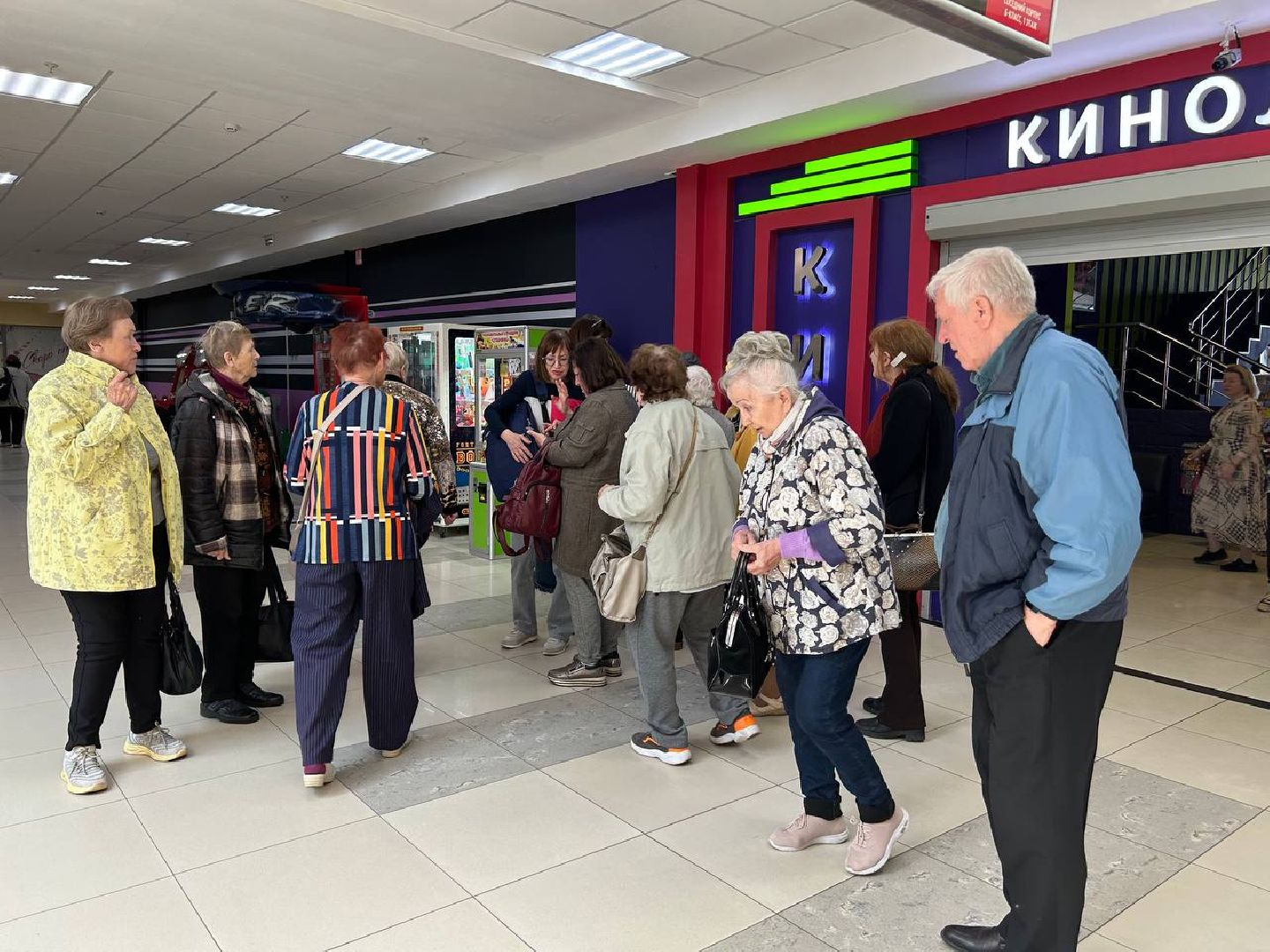 долголеты, активное долголетие, серпухов, кино, вызов, досуг,