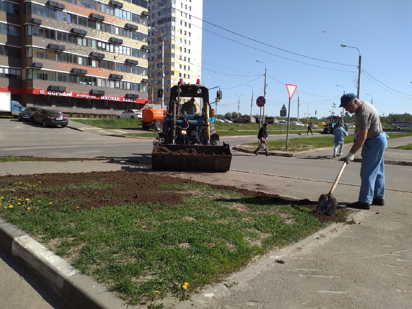 благоустройство, газон, Лосино-Петрвоский