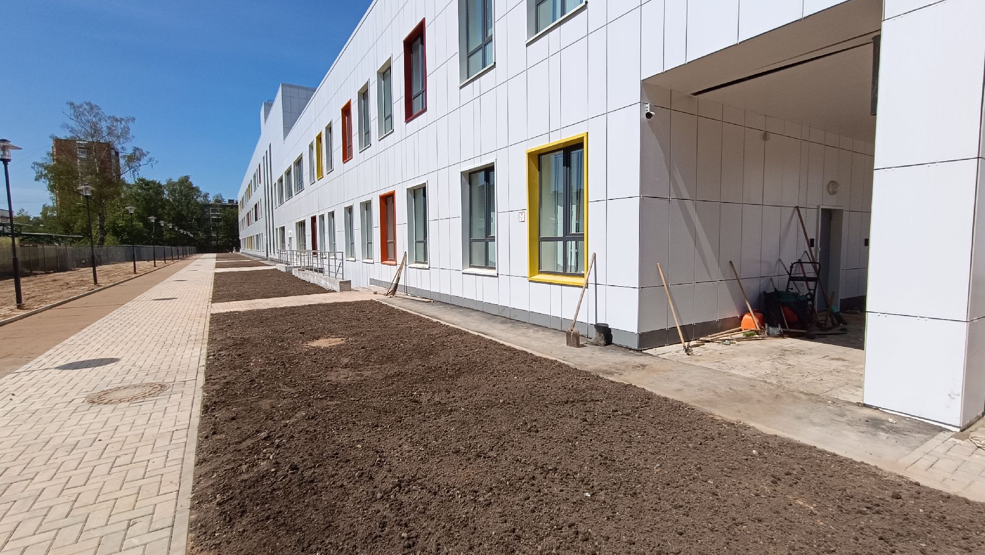 Лобня, благоустройство, школа