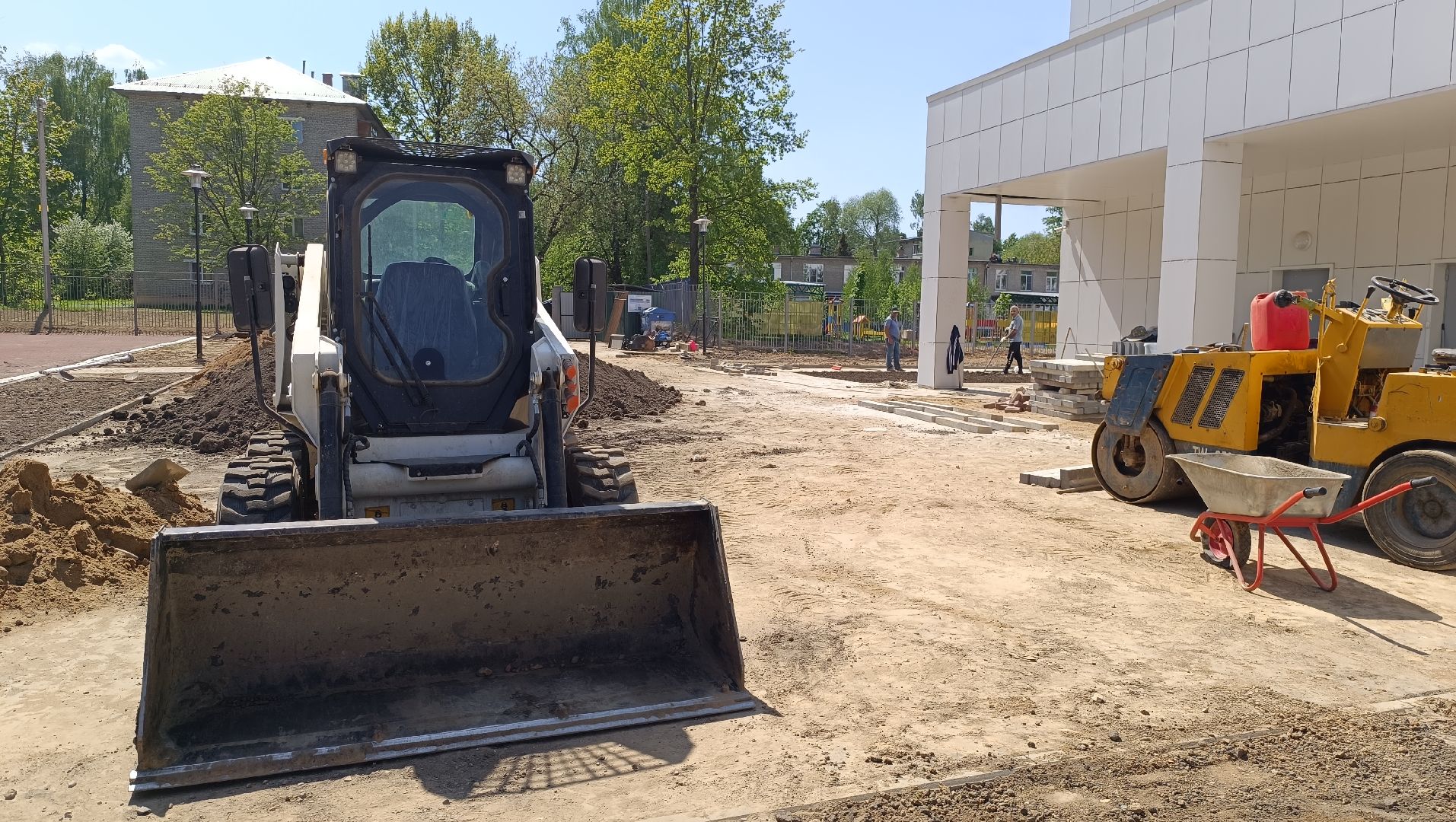 Лобня, благоустройство, школа