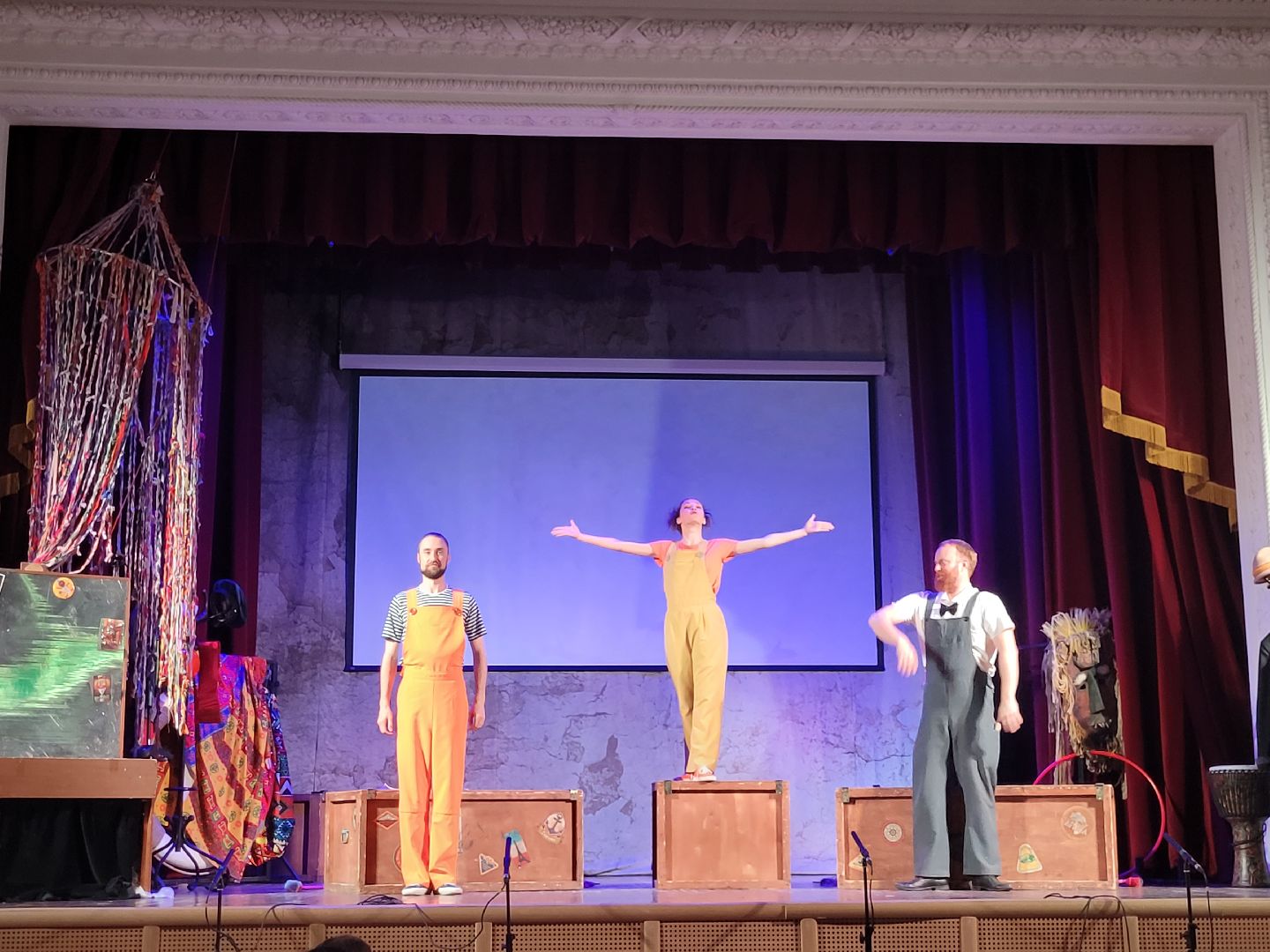 дети; театр; видное; дворец культуры; спектакль