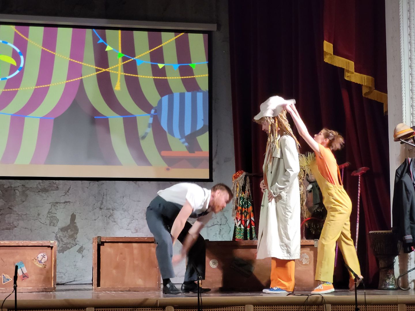 дети; театр; видное; дворец культуры; спектакль