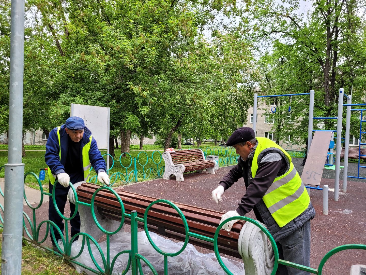 двор; детская площадка; обновление; благоустройство; видное