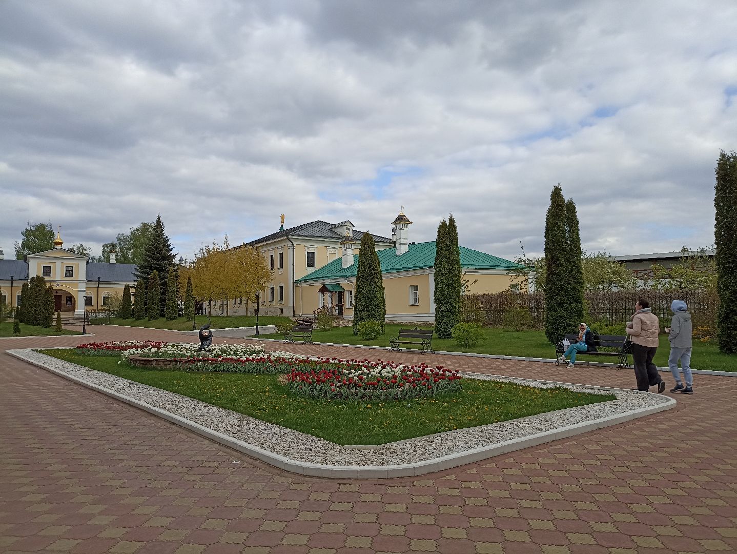 Серпухов, Подмосковье, туризм, монастырь, Нара, река, пруд, туристы